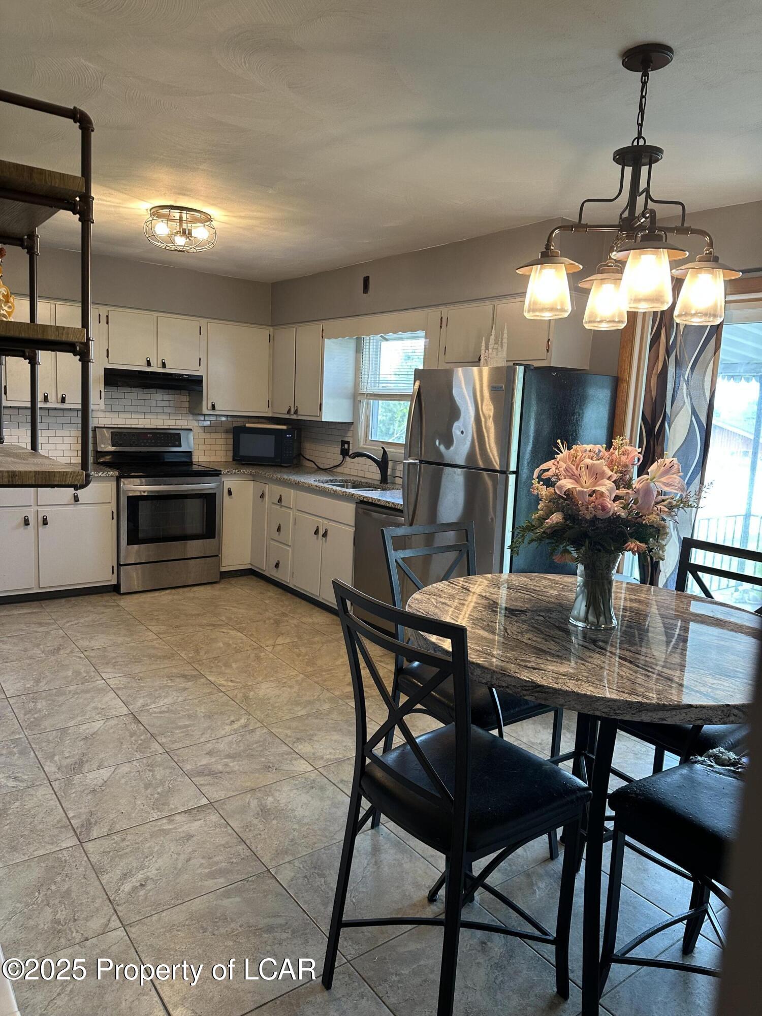 414 Moosic Road, Old Forge, Texas image 12