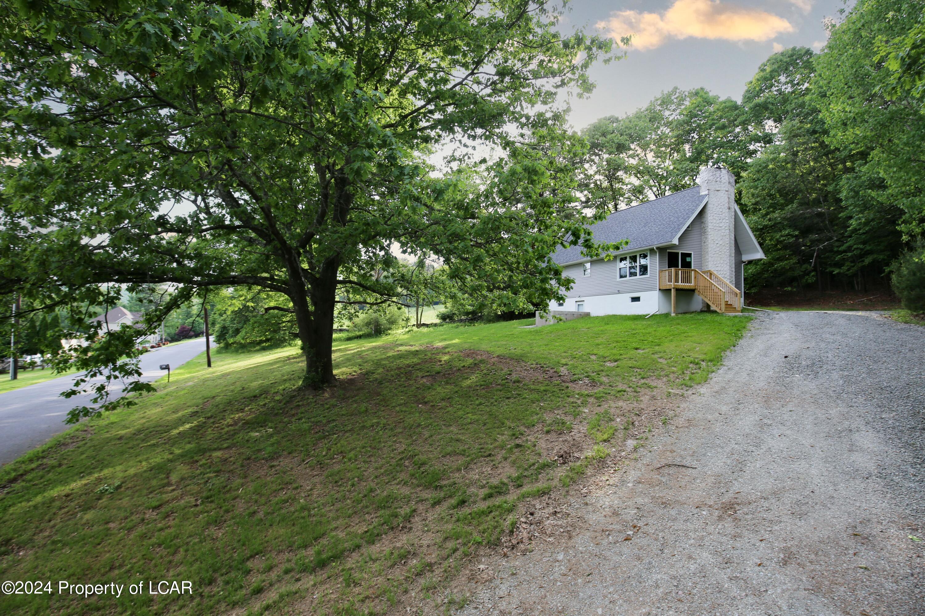 445 Dymond Hollow Road, Falls, Pennsylvania image 3