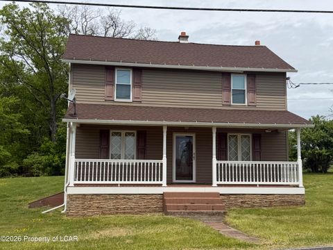 Homes For Sale - 3363 Alberdeen Road<br/> Mountain Top, PA 18707