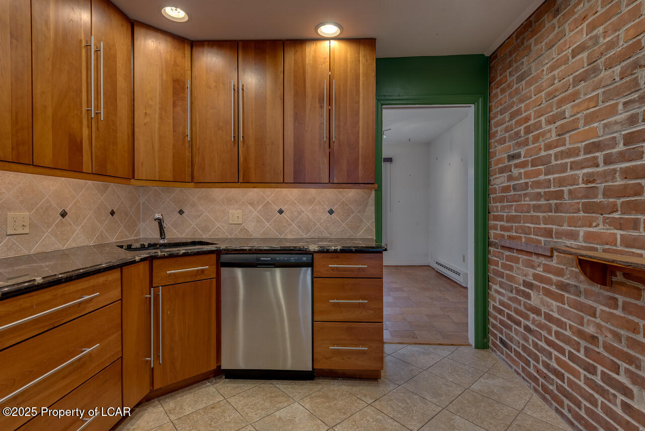 33 Walden Drive, Mountain Top, West Virginia image 6