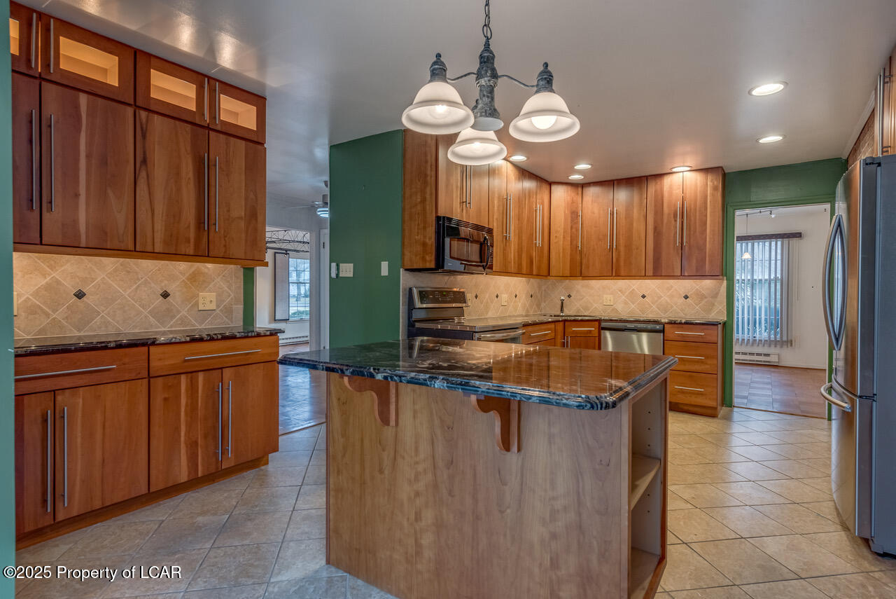33 Walden Drive, Mountain Top, West Virginia image 8