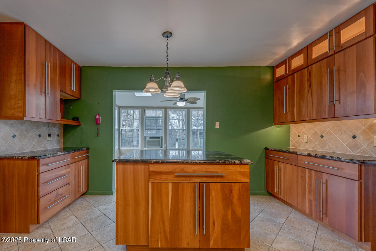 33 Walden Drive, Mountain Top, West Virginia image 7
