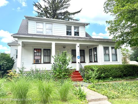 Homes For Sale - 623 8th Street<br/> Hazleton, PA 18201