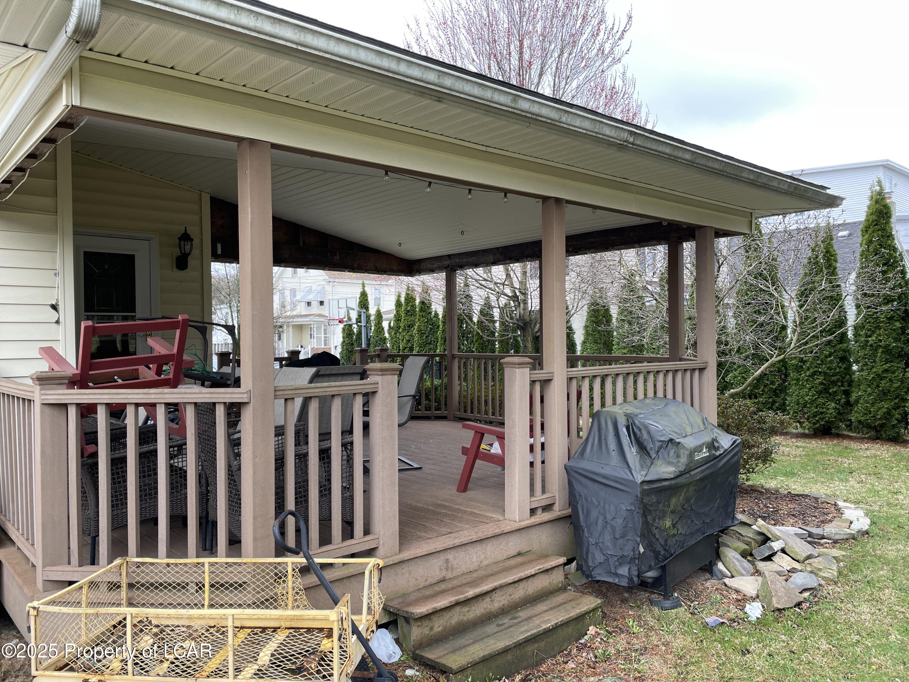20 N Holland Street, Summit Hill, Alaska image 32