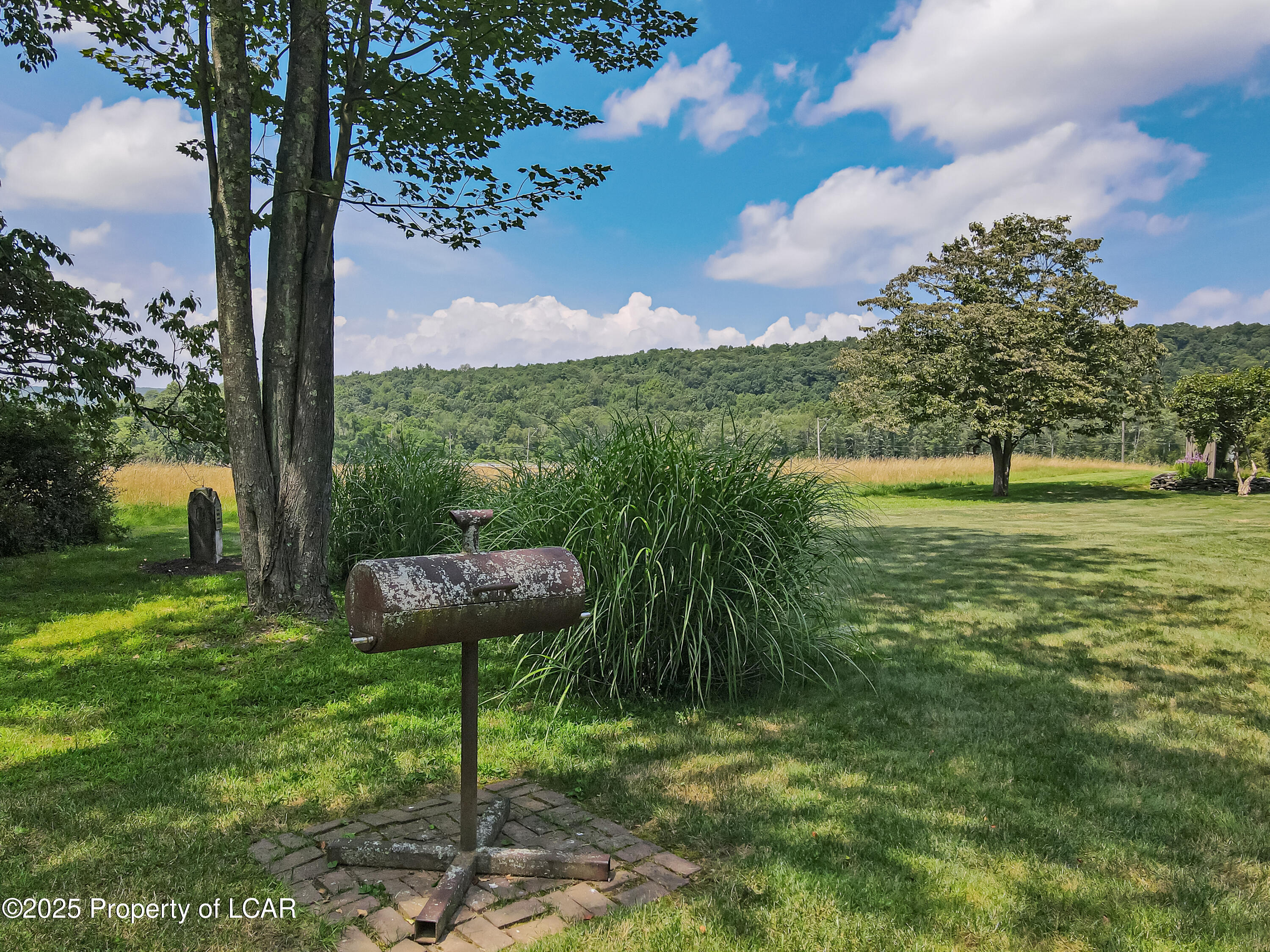Dallas, Pennsylvania 18612, United States, 4 Bedrooms Bedrooms, ,2 BathroomsBathrooms,Residential,Pending,181194