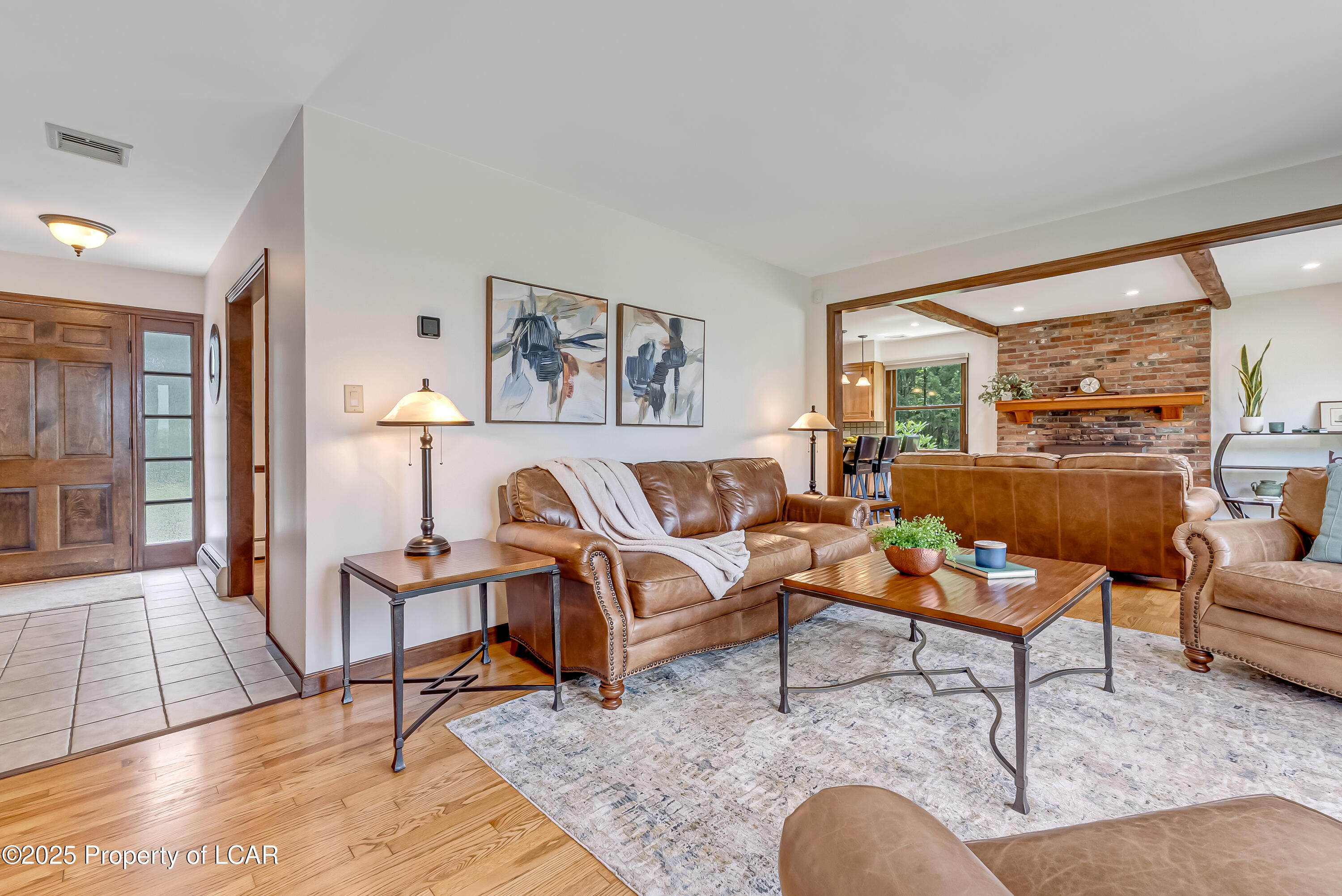 Dallas, Pennsylvania 18612, United States, 4 Bedrooms Bedrooms, ,2 BathroomsBathrooms,Residential,Pending,181194