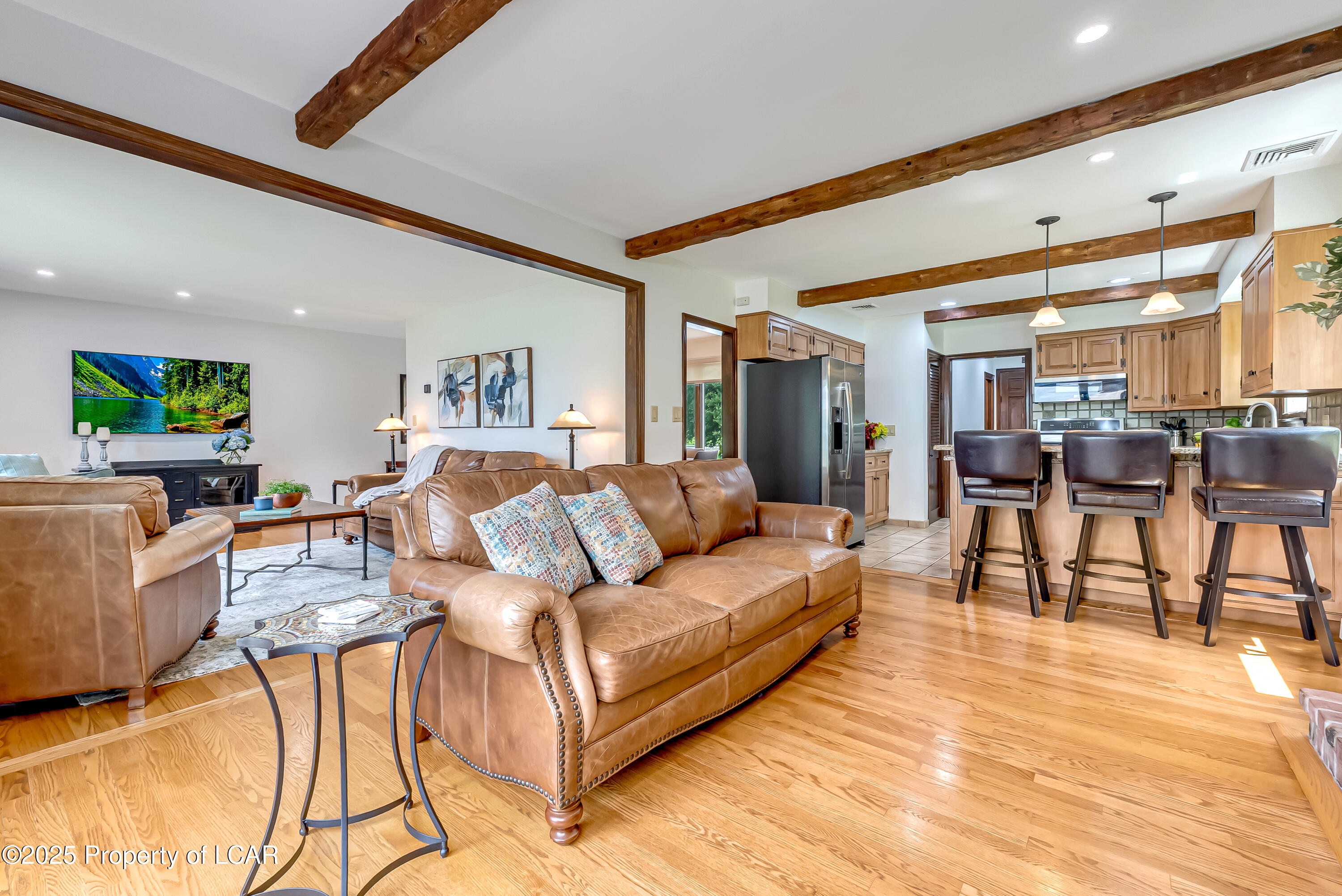 Dallas, Pennsylvania 18612, United States, 4 Bedrooms Bedrooms, ,2 BathroomsBathrooms,Residential,Pending,181194