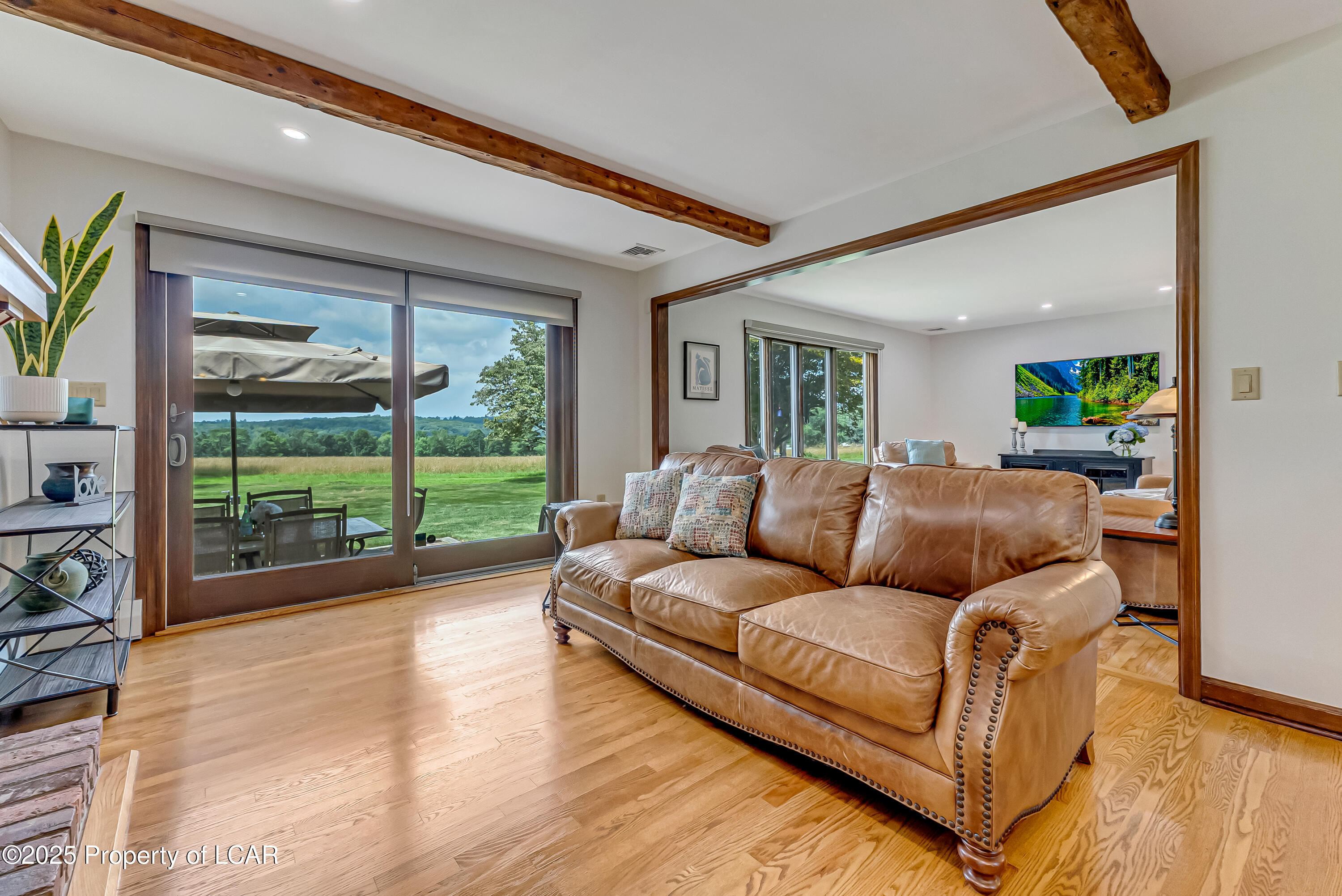 Dallas, Pennsylvania 18612, United States, 4 Bedrooms Bedrooms, ,2 BathroomsBathrooms,Residential,Pending,181194