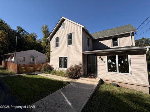 Homes For Sale - 1272 Mountain Street<br/> Luzerne County, Rock Glen, PA 18246
