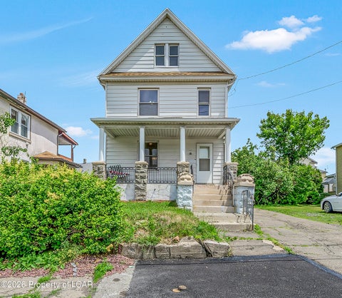 Homes For Sale - 715 Drinker Street<br/> Lackawanna County, Dunmore, PA 18512