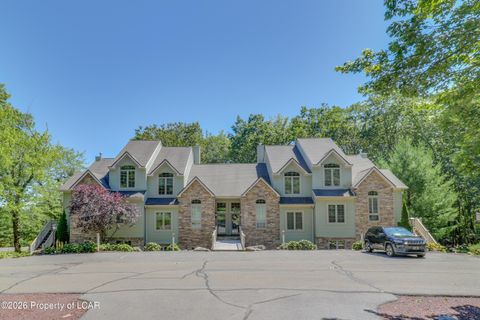 Homes For Sale - 46 Mountainwoods Drive<br/> Lake Harmony, PA 18624