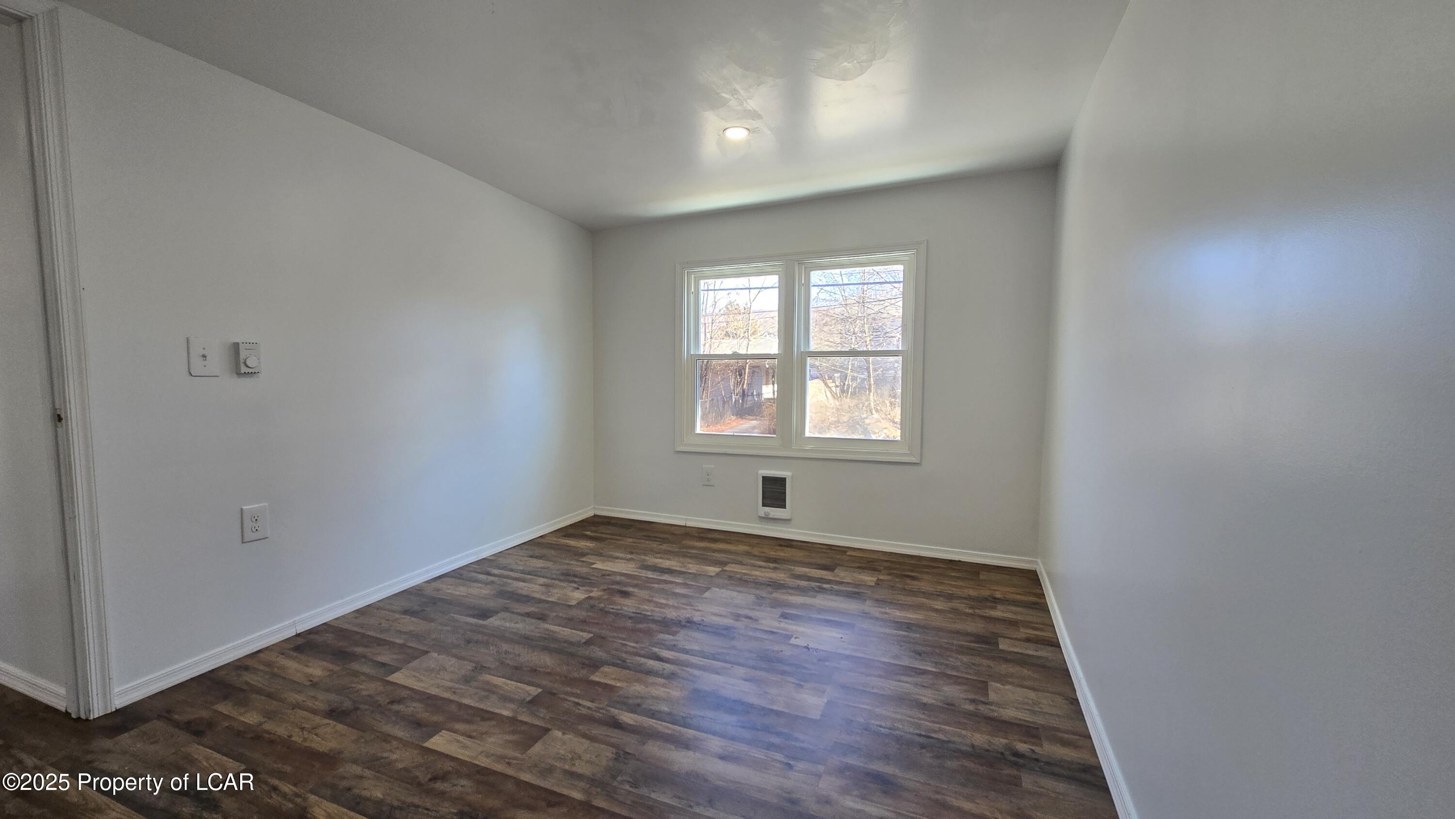 Scranton, Pennsylvania 18505, United States, 6 Bedrooms Bedrooms, ,2 BathroomsBathrooms,Residential,Active,88314