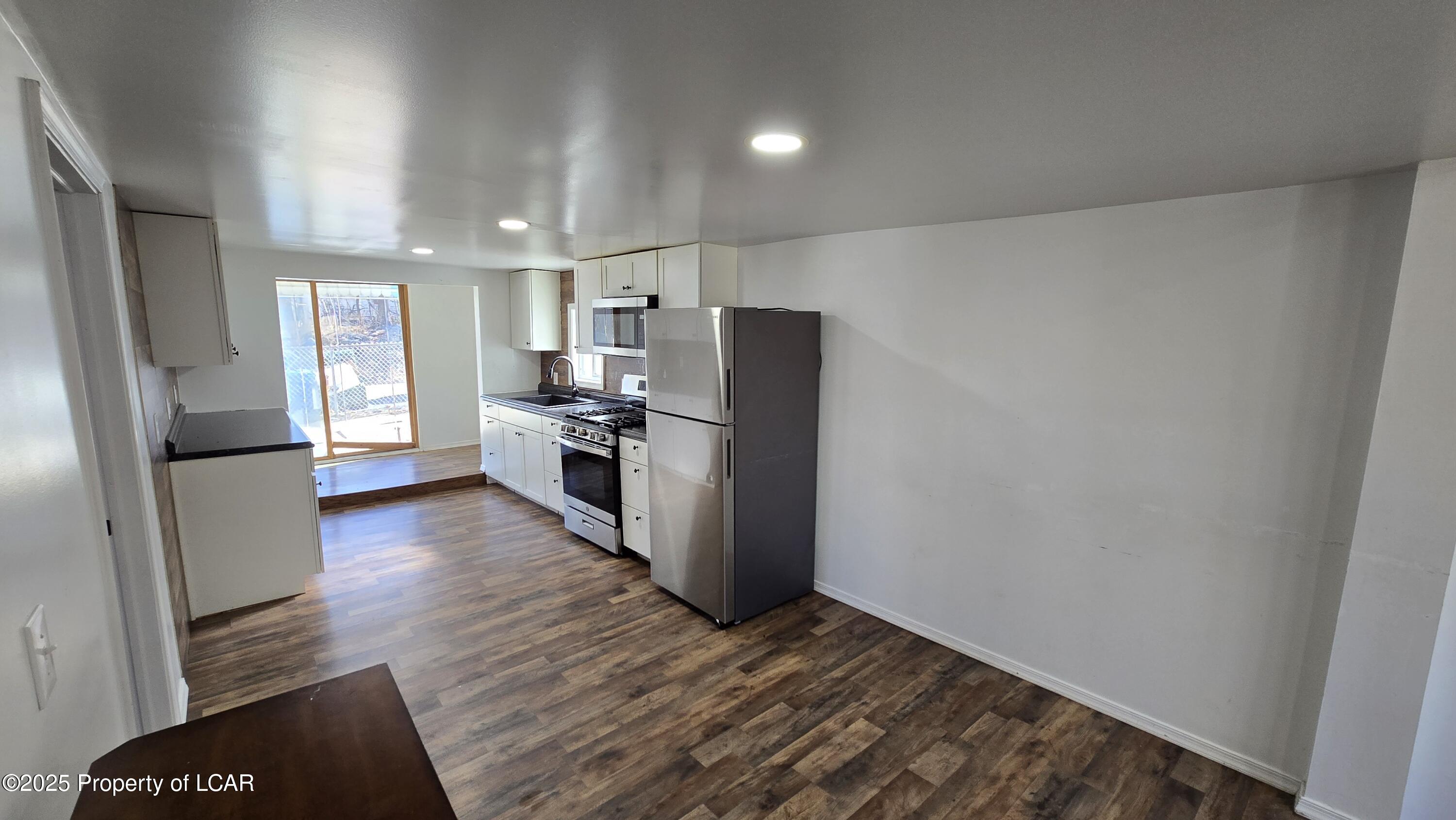 Scranton, Pennsylvania 18505, United States, 6 Bedrooms Bedrooms, ,2 BathroomsBathrooms,Residential,Active,88314