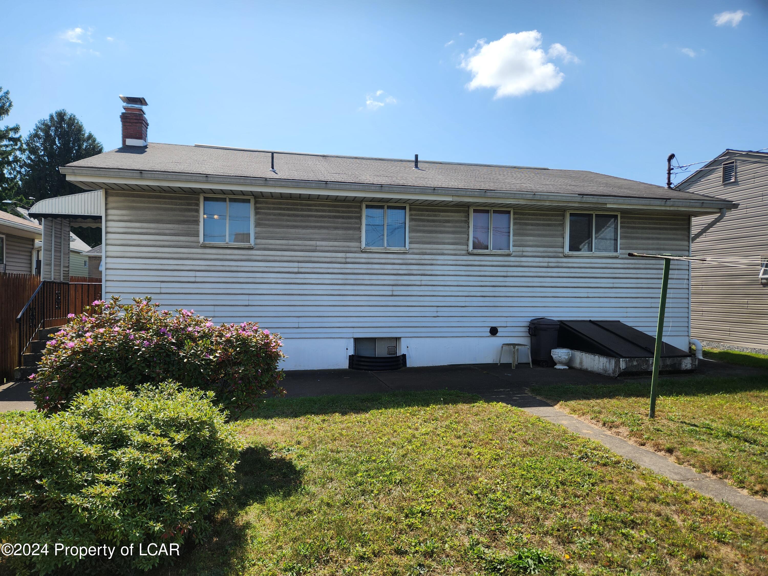 425 Kiefer Avenue, Hazleton, Pennsylvania image 4