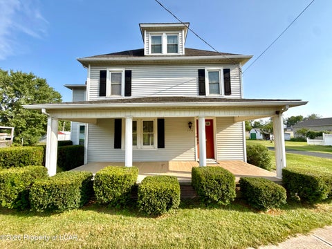 Homes For Sale - 2536 Front Street<br/> Berwick, PA 18603