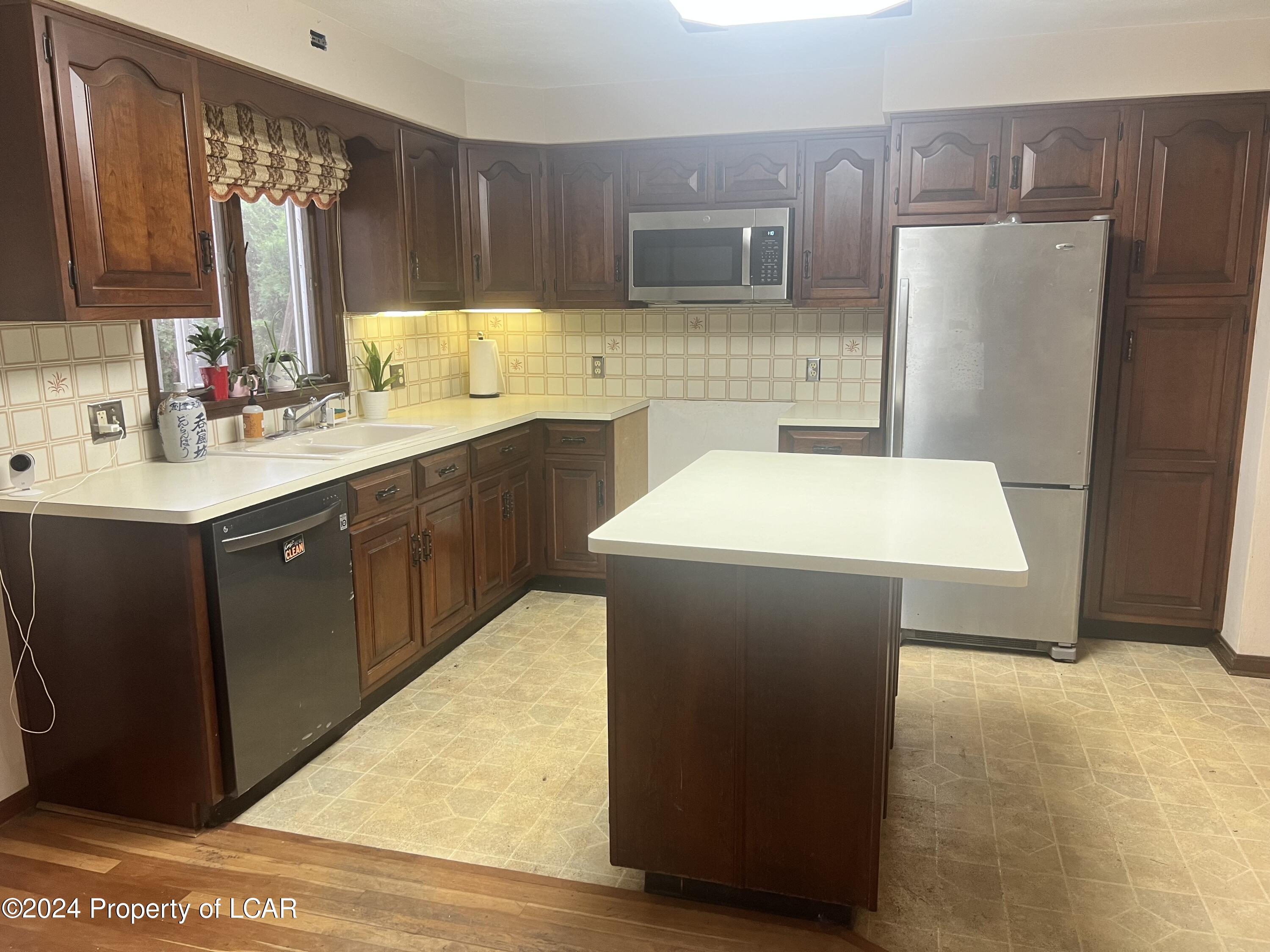 116 6th Street, Wyoming, Pennsylvania image 5