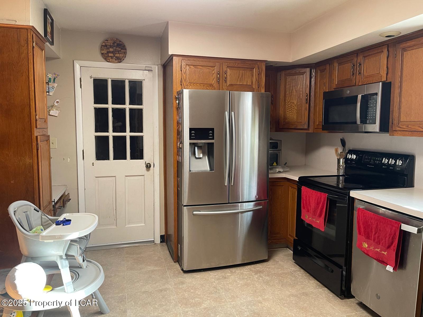220 W Birch Street, Hazleton, Idaho image 10