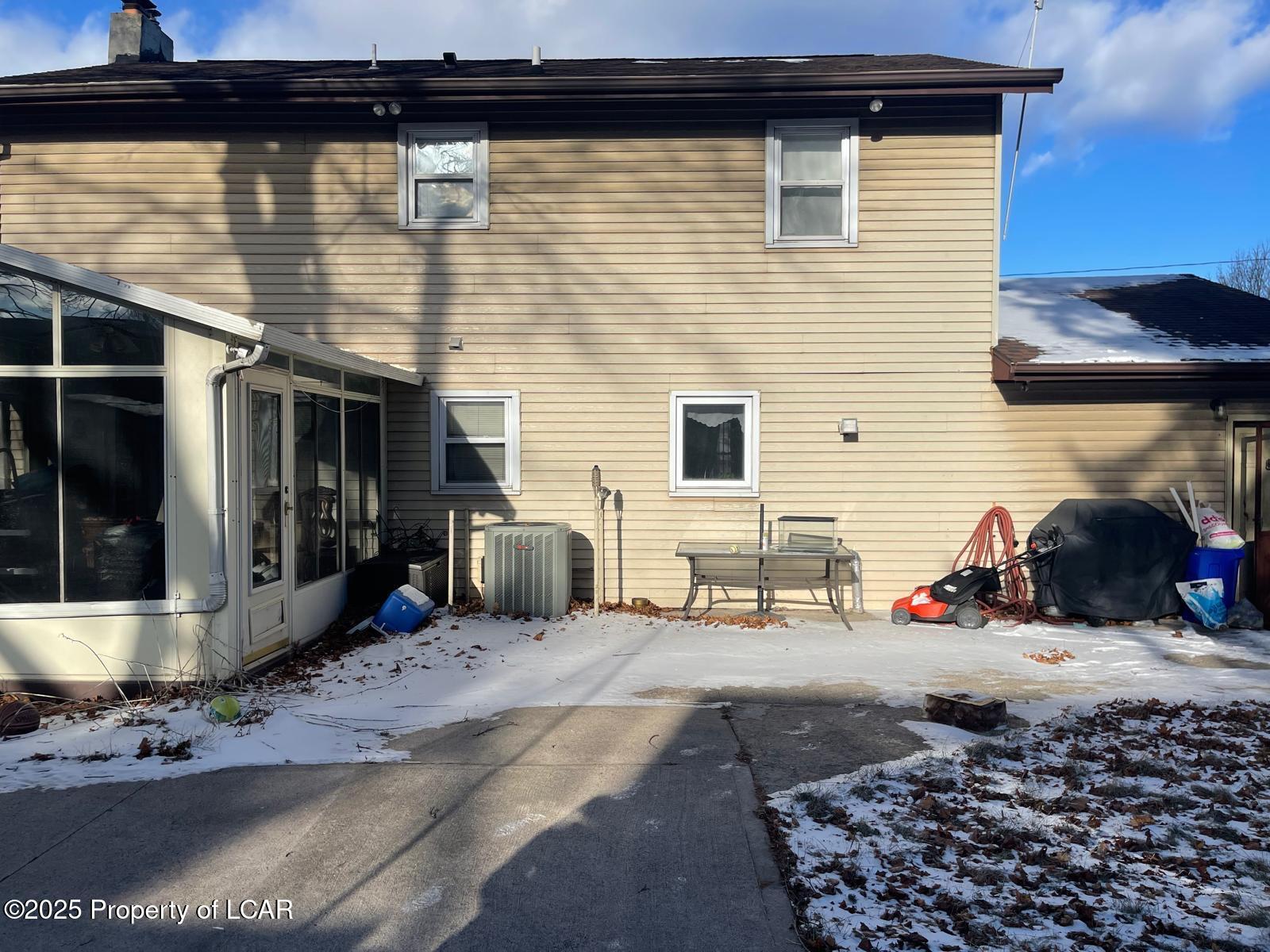 220 W Birch Street, Hazleton, Idaho image 48