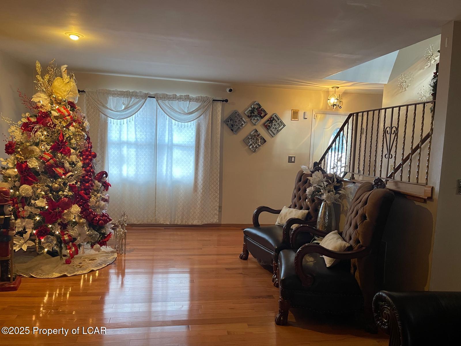 220 W Birch Street, Hazleton, Idaho image 6