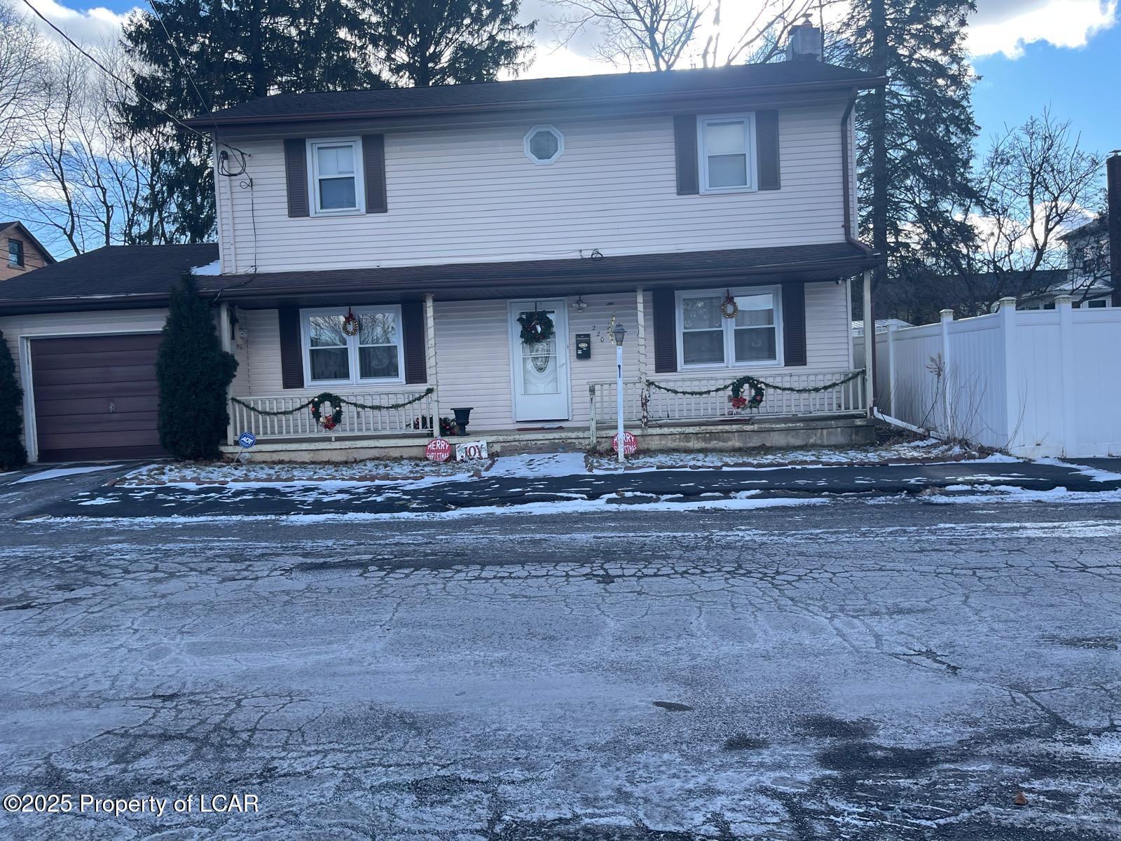 220 W Birch Street, Hazleton, Idaho image 1