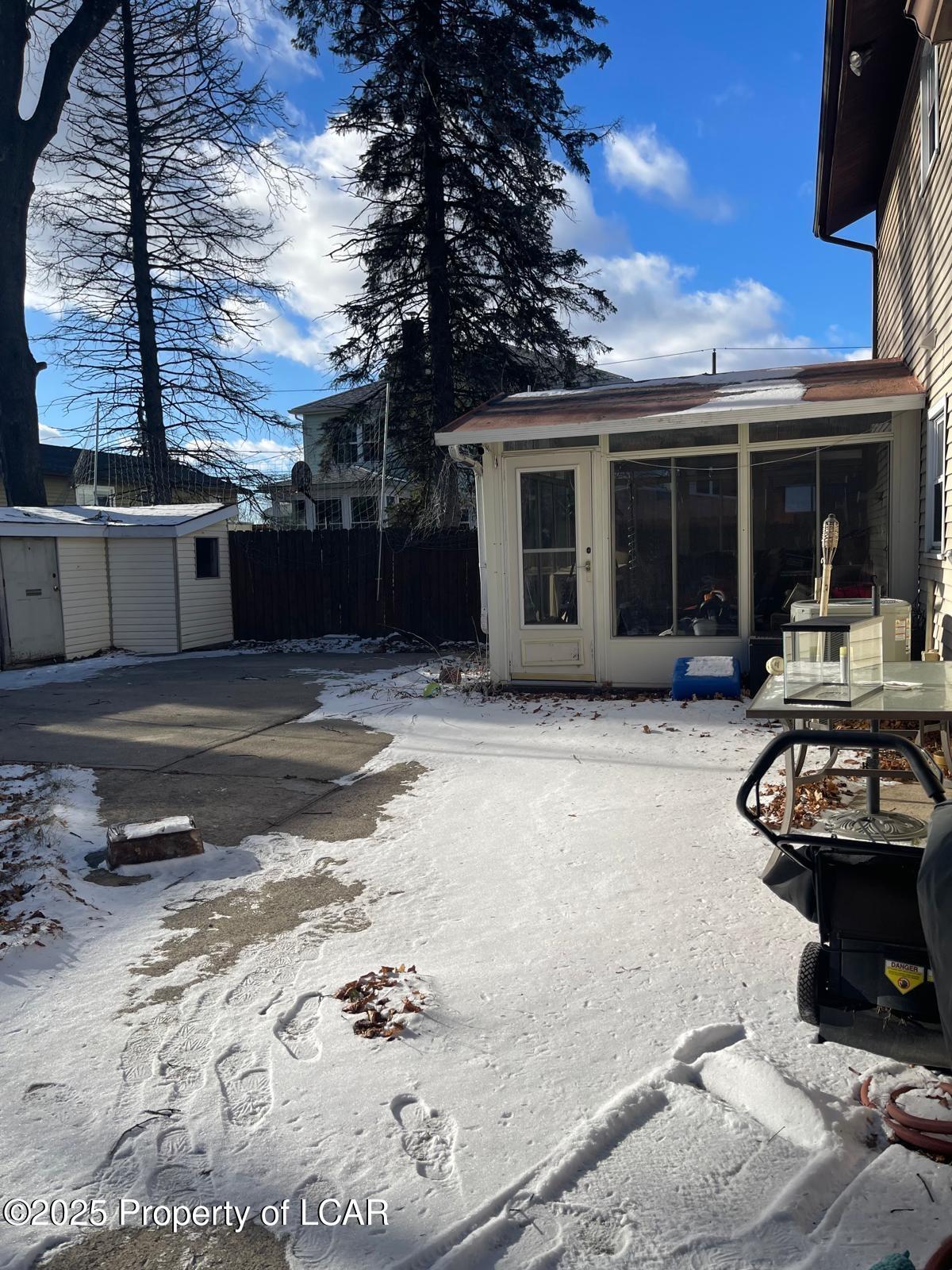 220 W Birch Street, Hazleton, Idaho image 47