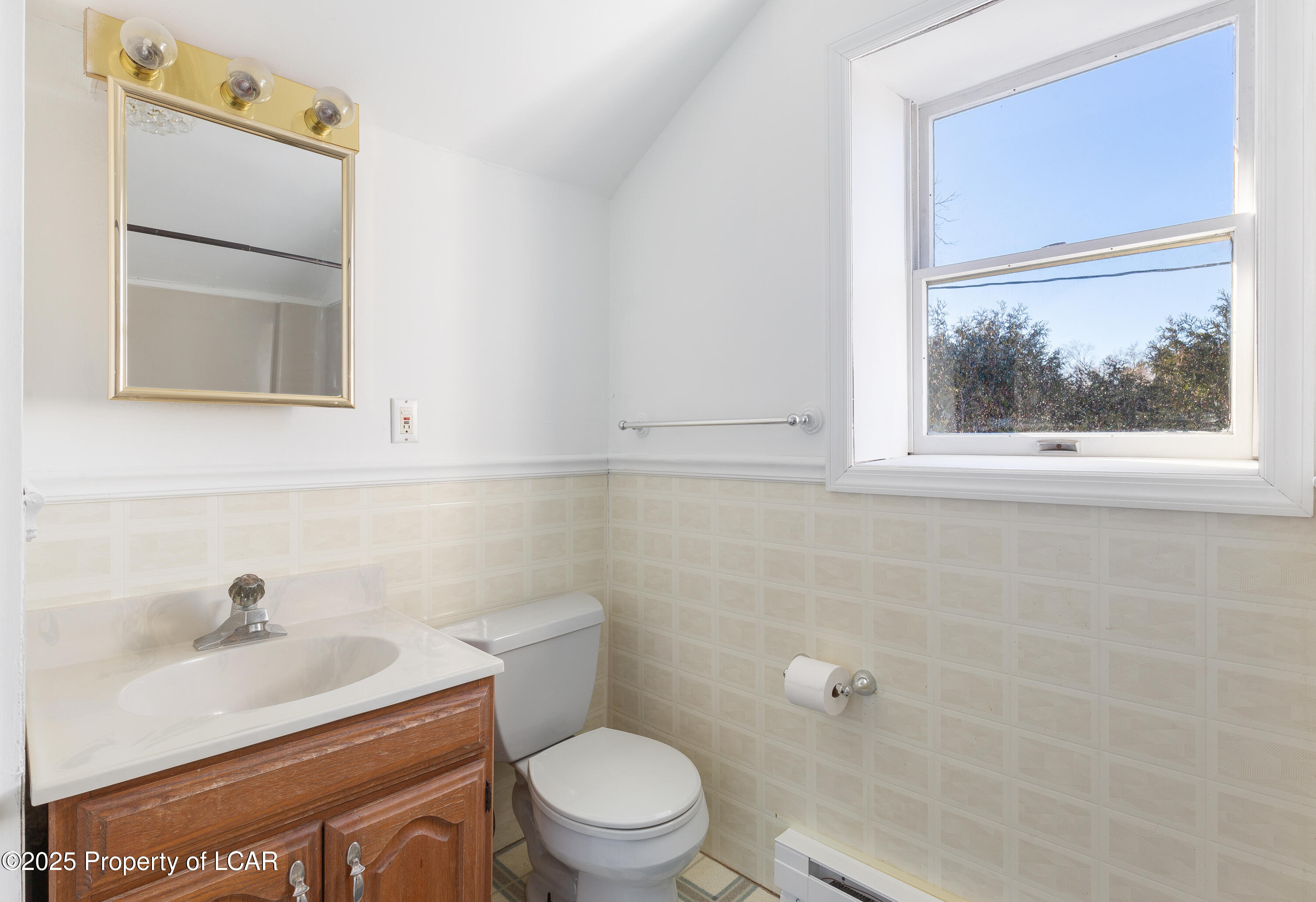 16 N Center Street, Shavertown, Pennsylvania image 18