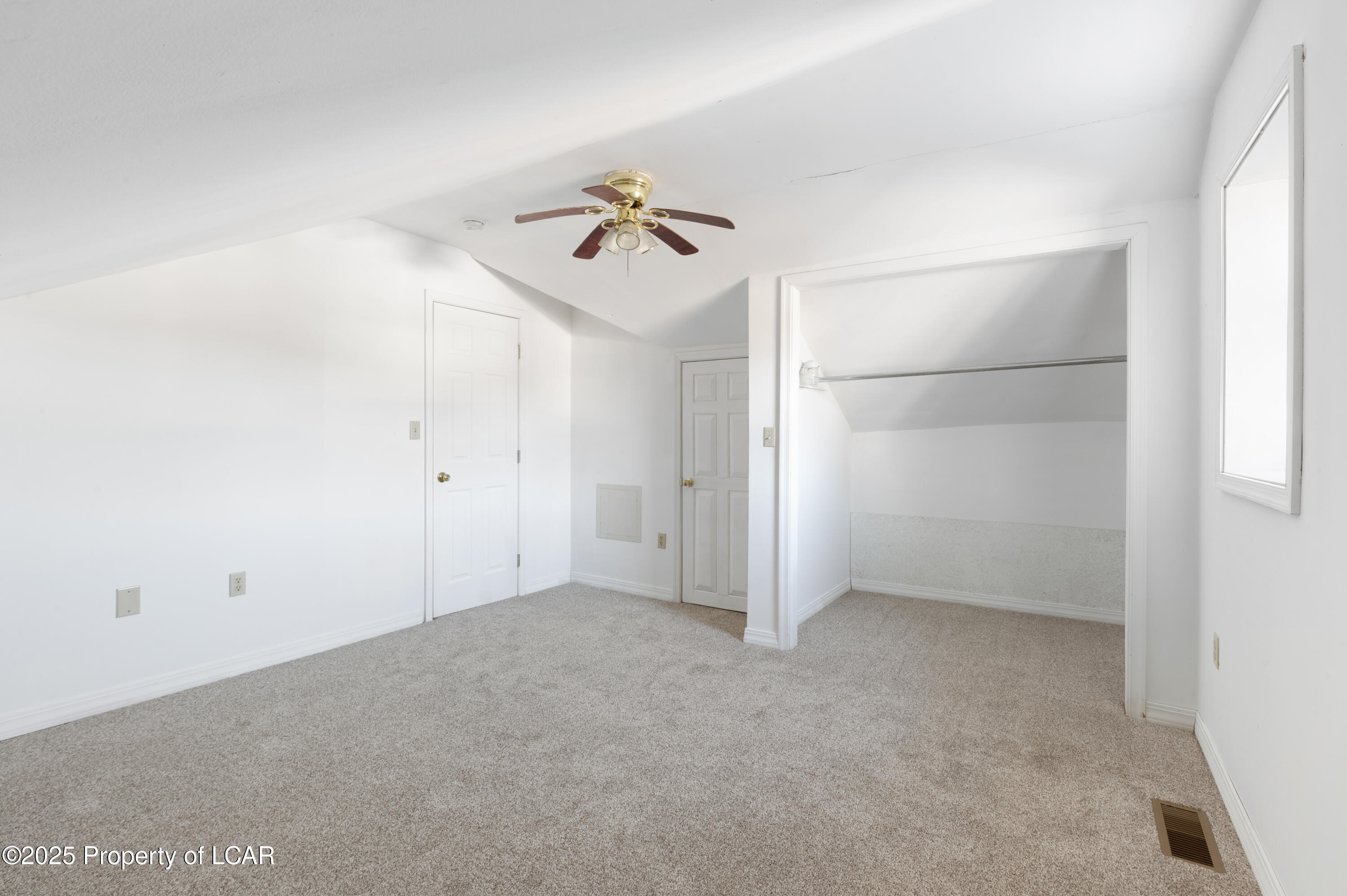 16 N Center Street, Shavertown, Pennsylvania image 20