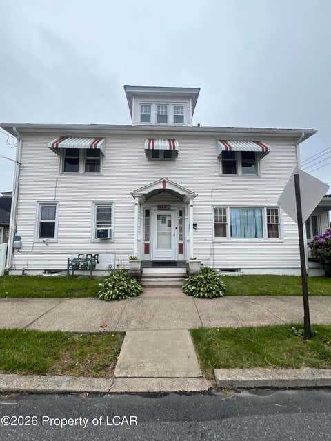Homes For Rent - 559 1/2 Fellows Avenue<br/> Hanover, PA 18706