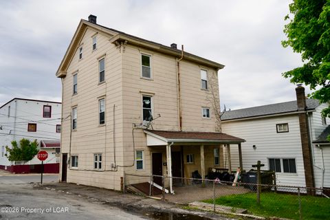 Homes For Rent - 538 Carson Street<br/> Hazleton, PA 18201