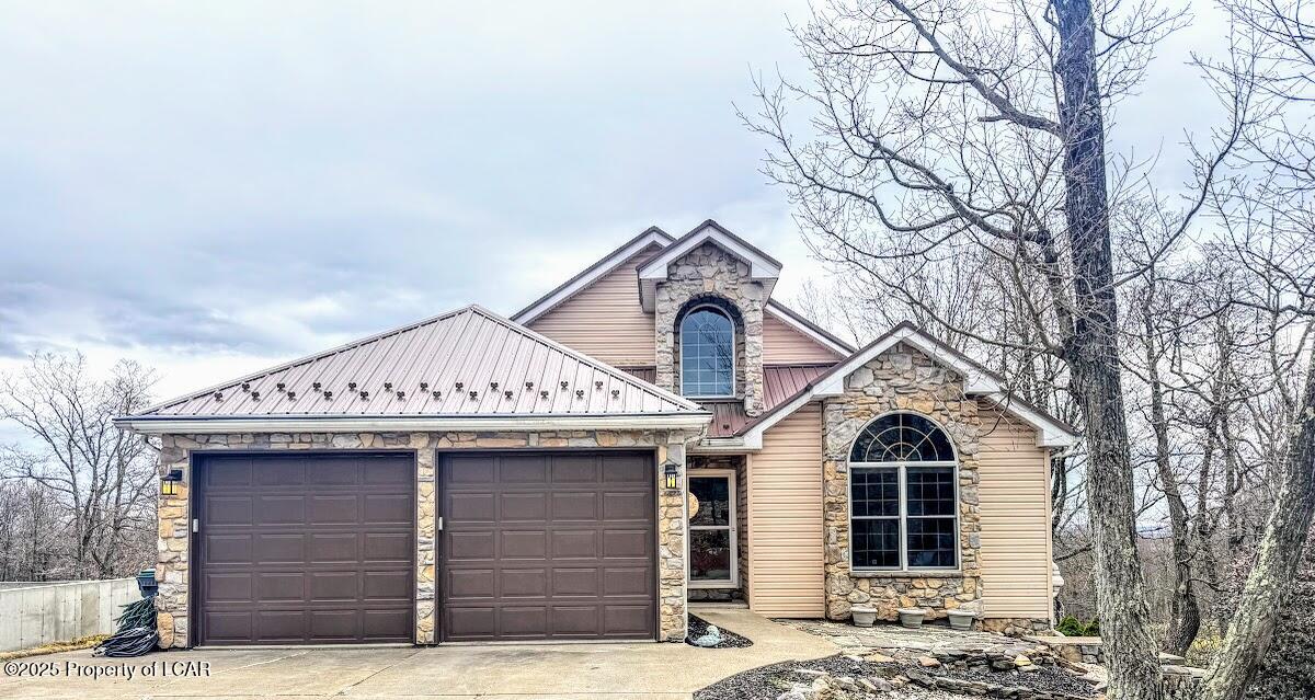 31 Shinnecock Hills Lane, Hazleton, Pennsylvania image 2