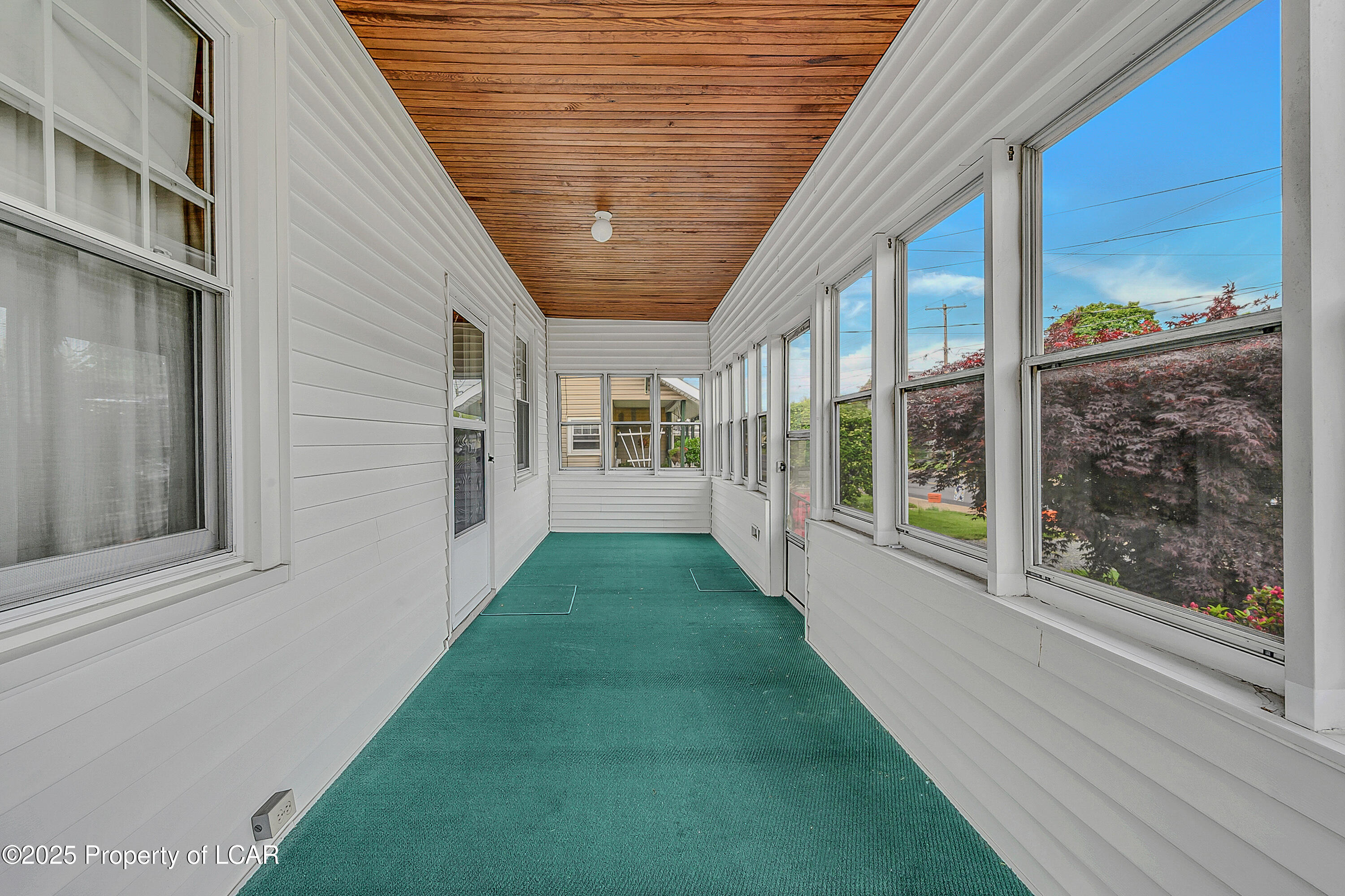 1029 N Rutter Avenue, Forty Fort, Idaho image 3
