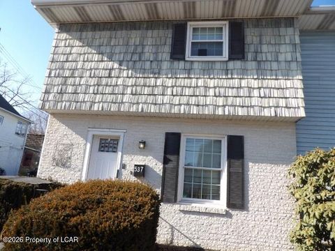 Townhouse For Sale - 537 Main Street<br/> Luzerne County, Plymouth, PA 18651