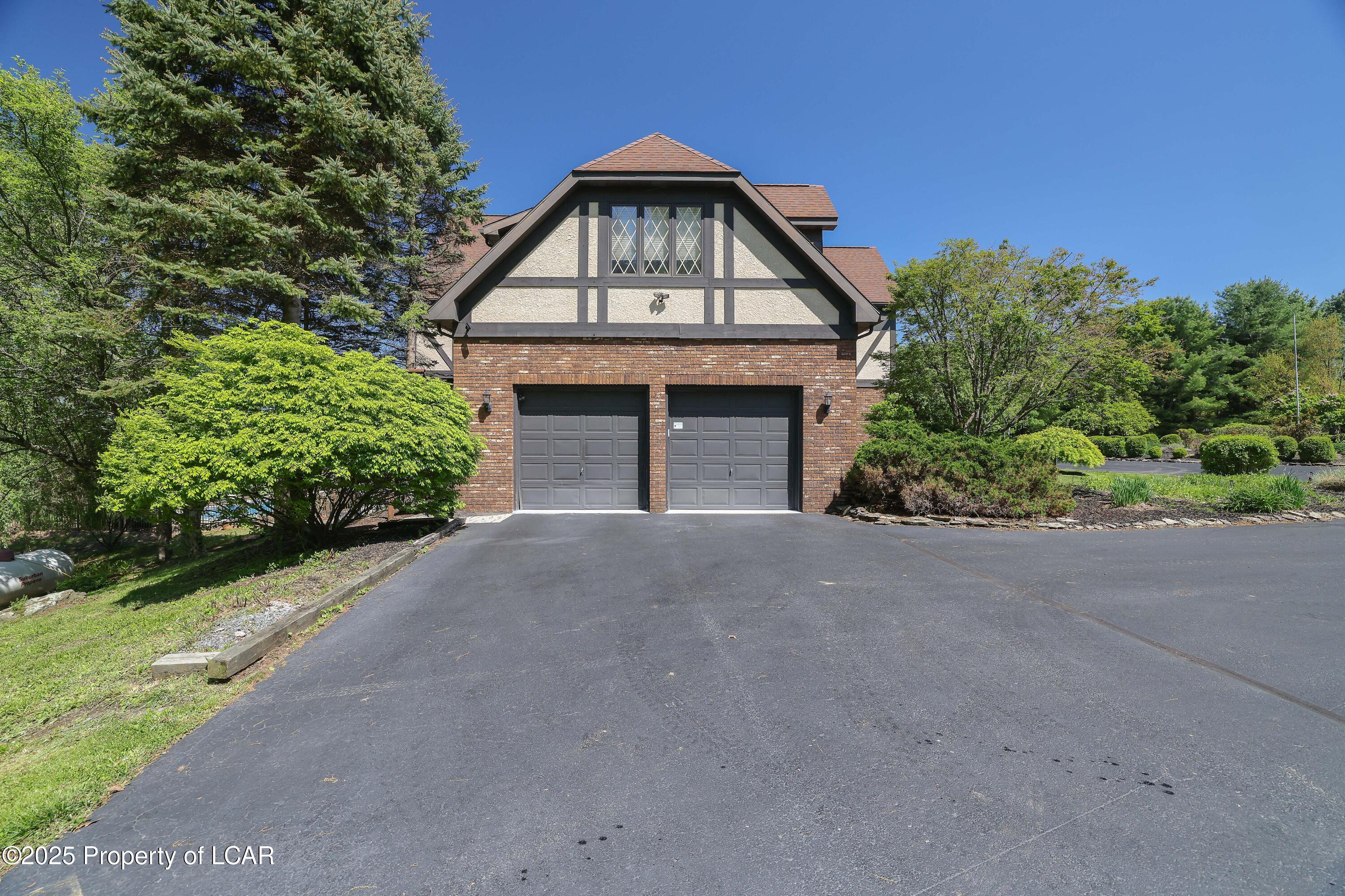 555 Valley View Road, Dallas, Texas image 10