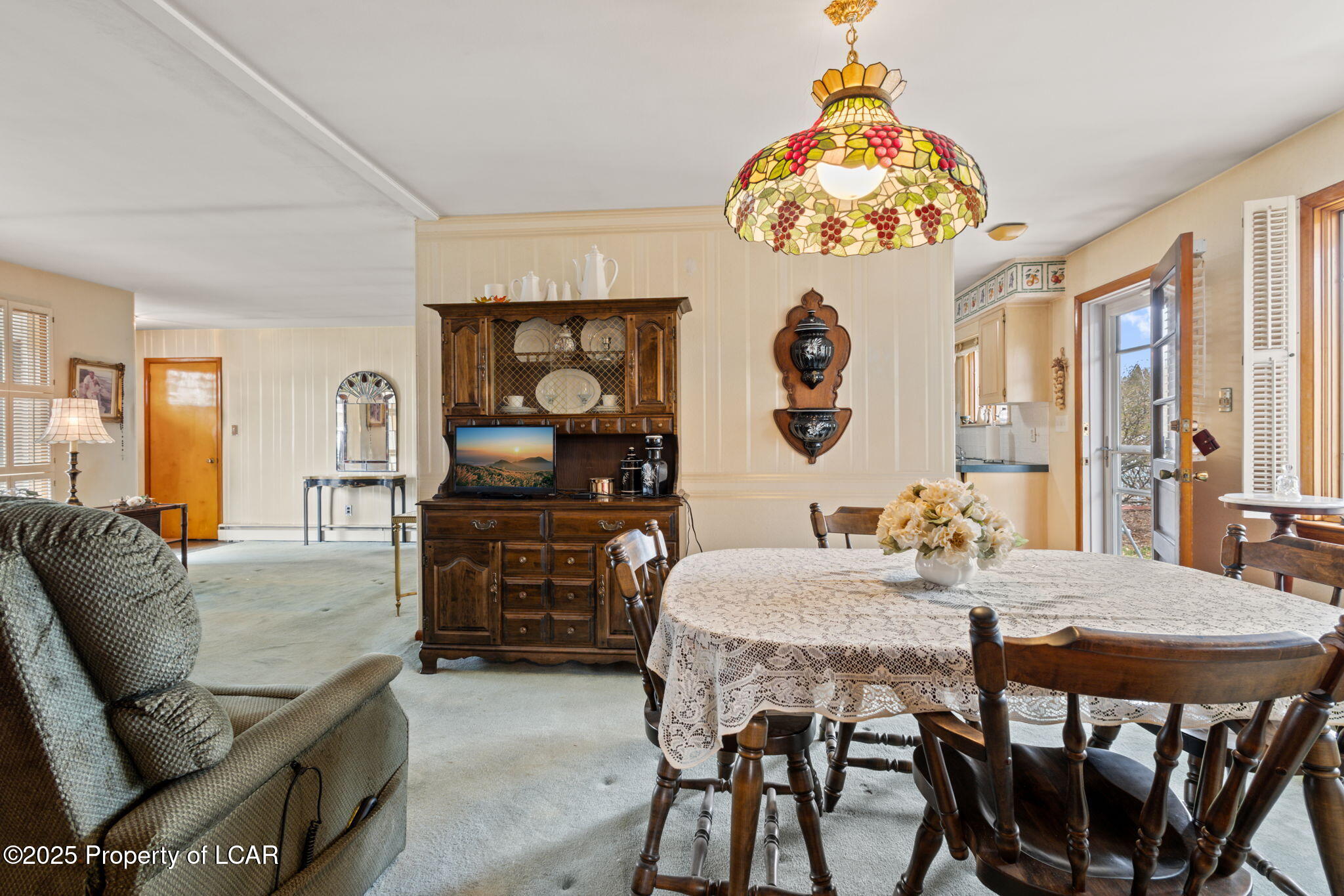 Old Forge, Pennsylvania 18618, United States, 3 Bedrooms Bedrooms, ,1 BathroomBathrooms,Residential,Pending,100947