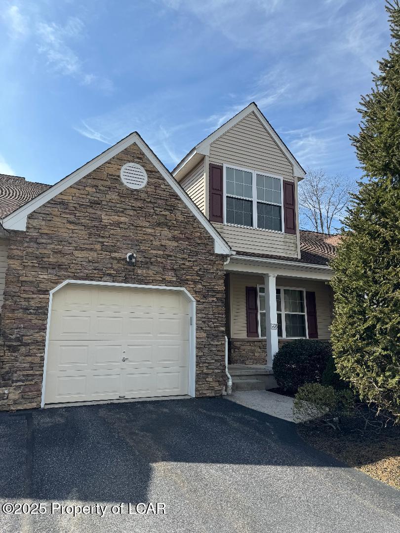 108 Refuge Drive, Drums, Pennsylvania image 1