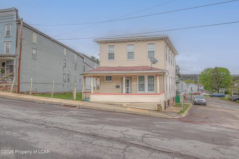 Homes For Sale - 202 1st Street<br/> Weatherly, PA 18255