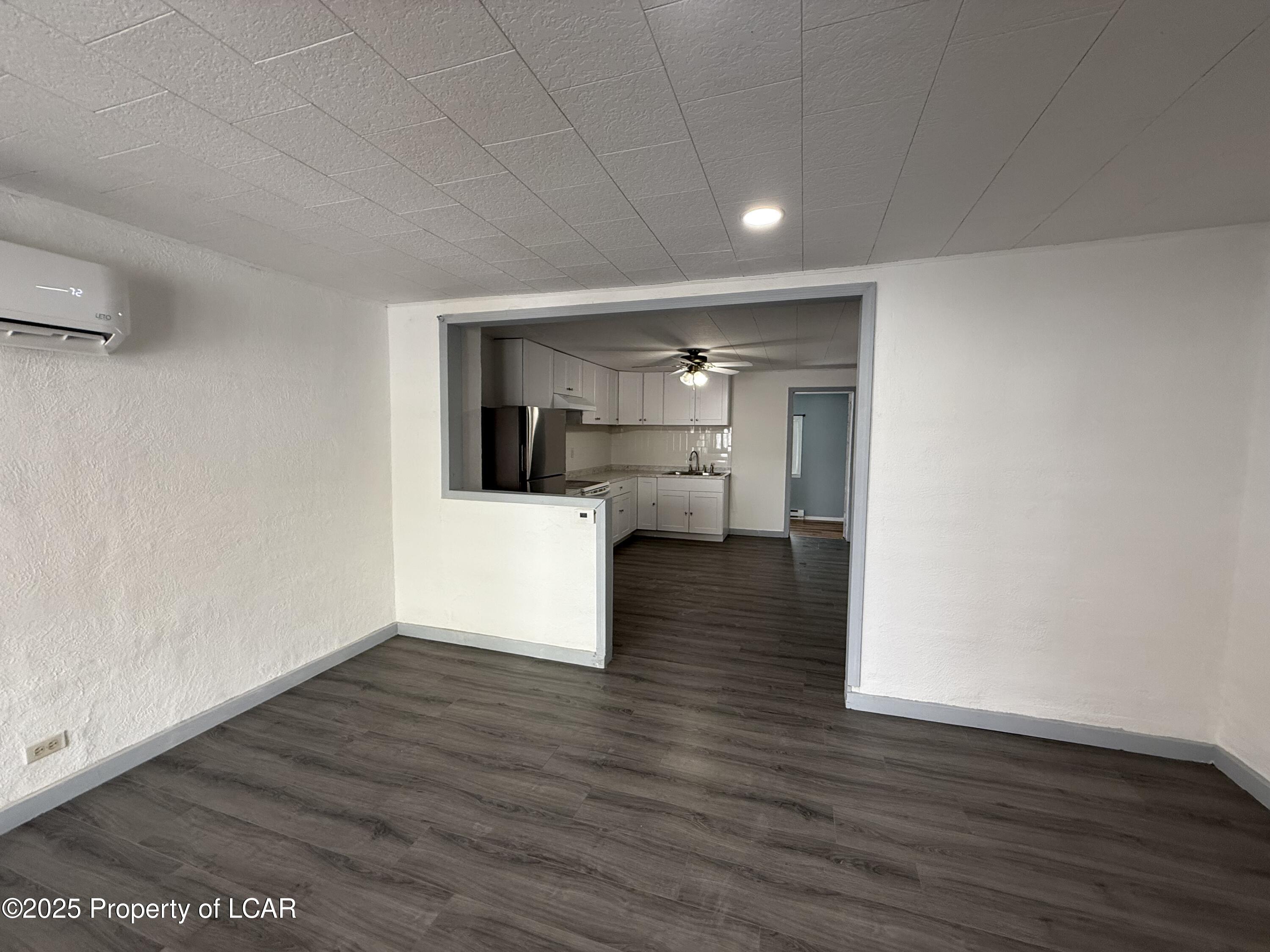 600 Winters Avenue, Hazle Twp, Texas image 3