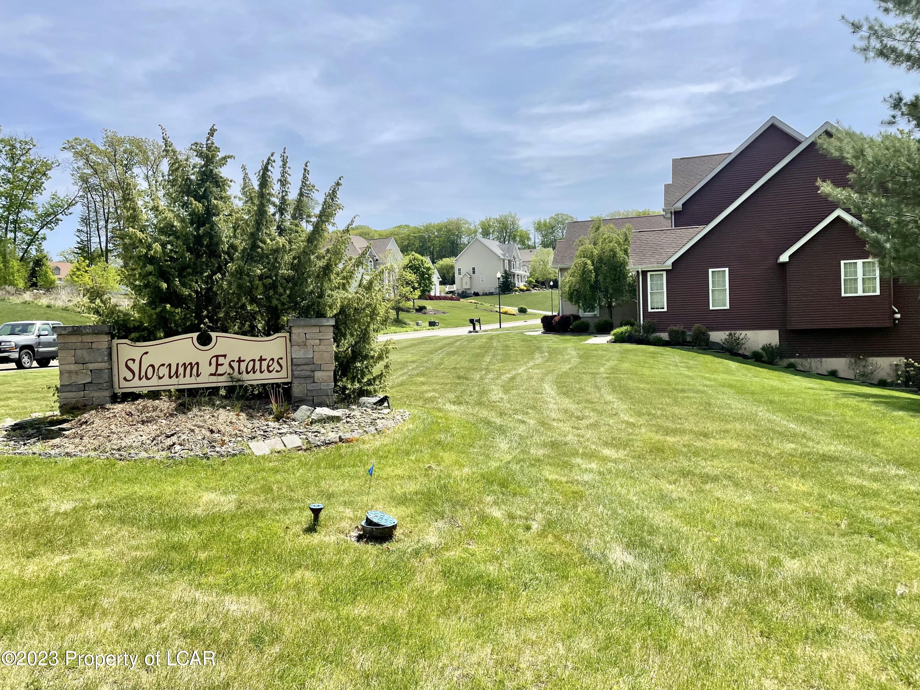 Windy Drive, Shavertown, Pennsylvania image 5