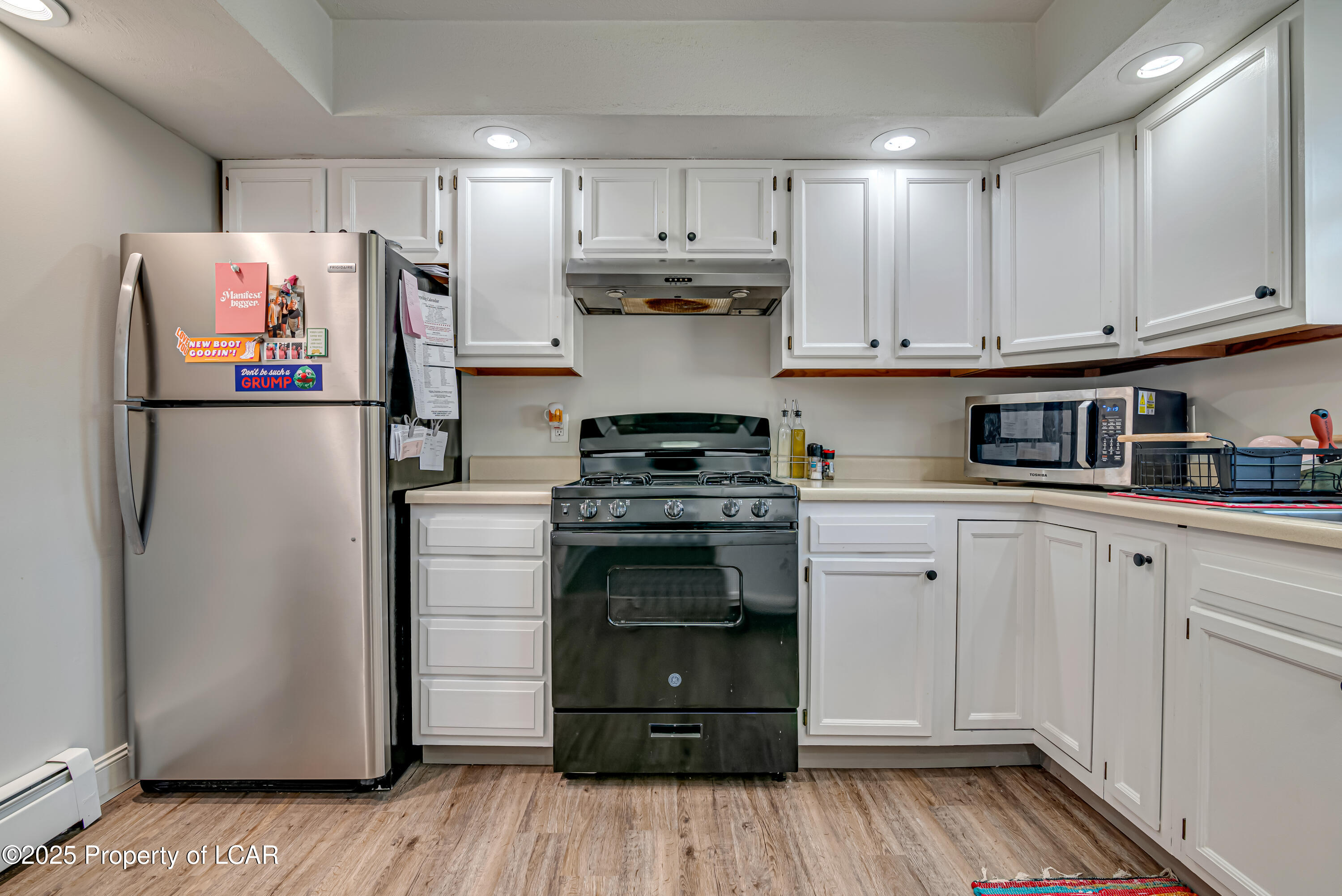 Forty Fort, Pennsylvania 18704, United States, 4 Bedrooms Bedrooms, ,2 BathroomsBathrooms,Residential,Pending,7200