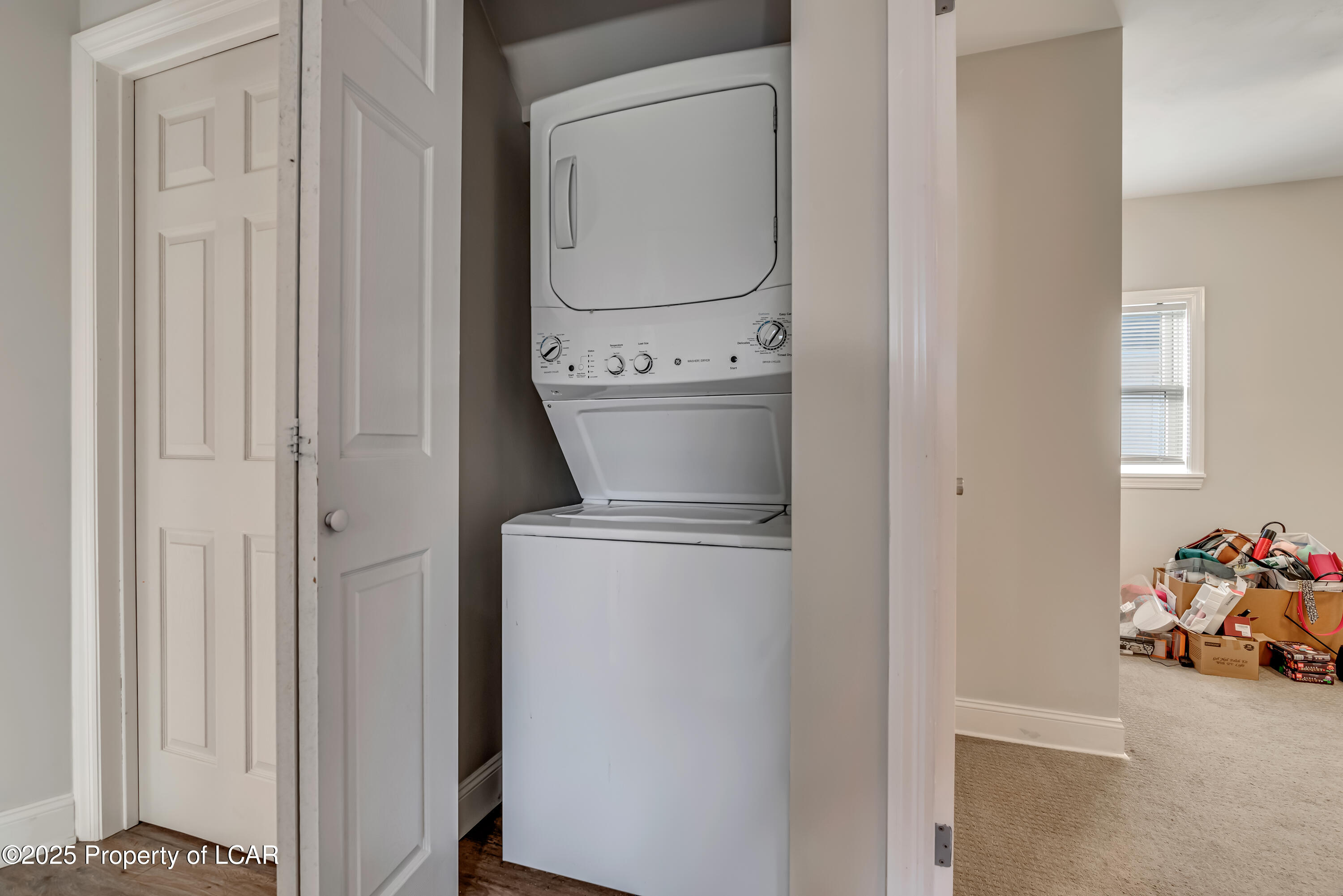 Forty Fort, Pennsylvania 18704, United States, 4 Bedrooms Bedrooms, ,2 BathroomsBathrooms,Residential,Pending,7200