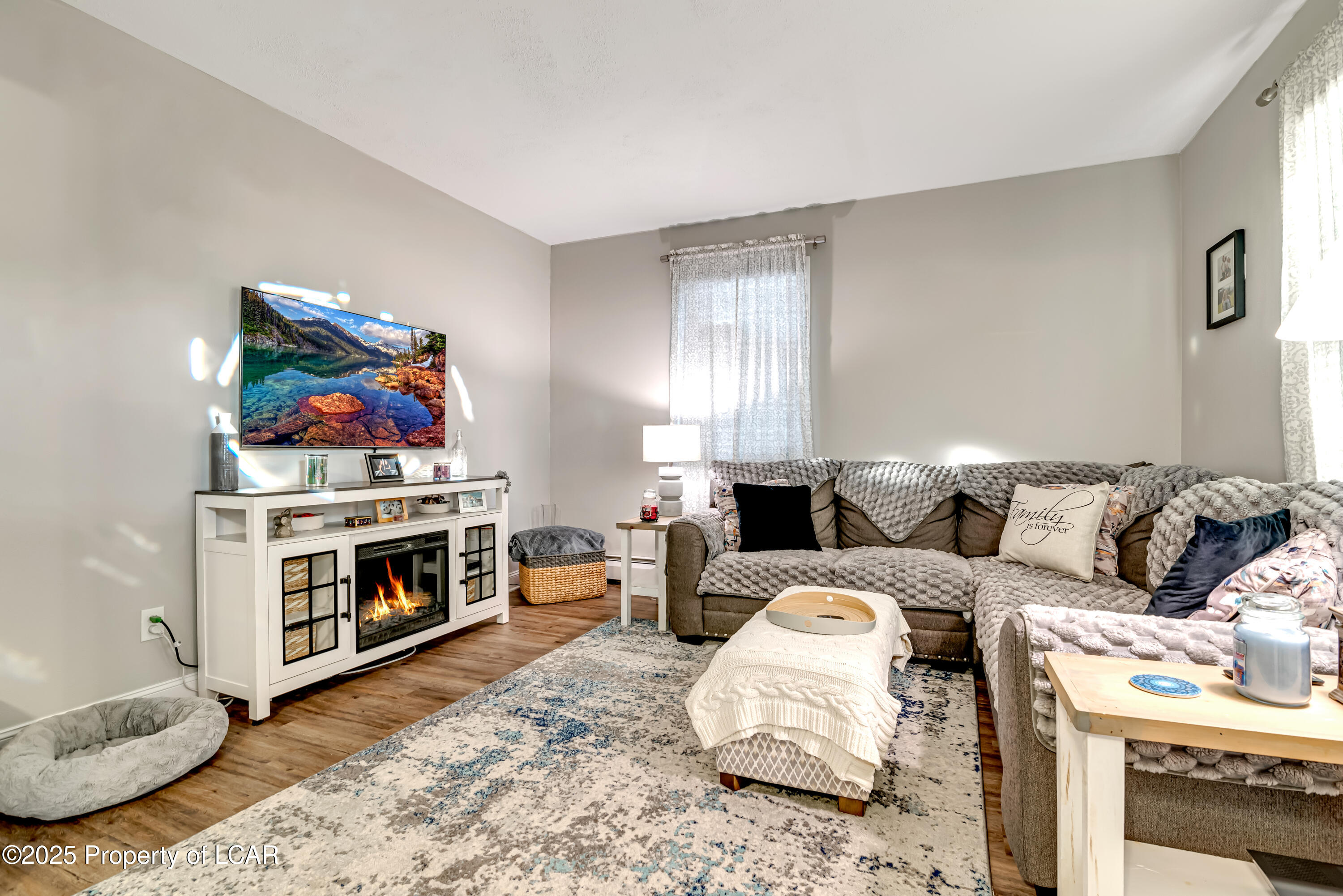 Forty Fort, Pennsylvania 18704, United States, 4 Bedrooms Bedrooms, ,2 BathroomsBathrooms,Residential,Pending,7200