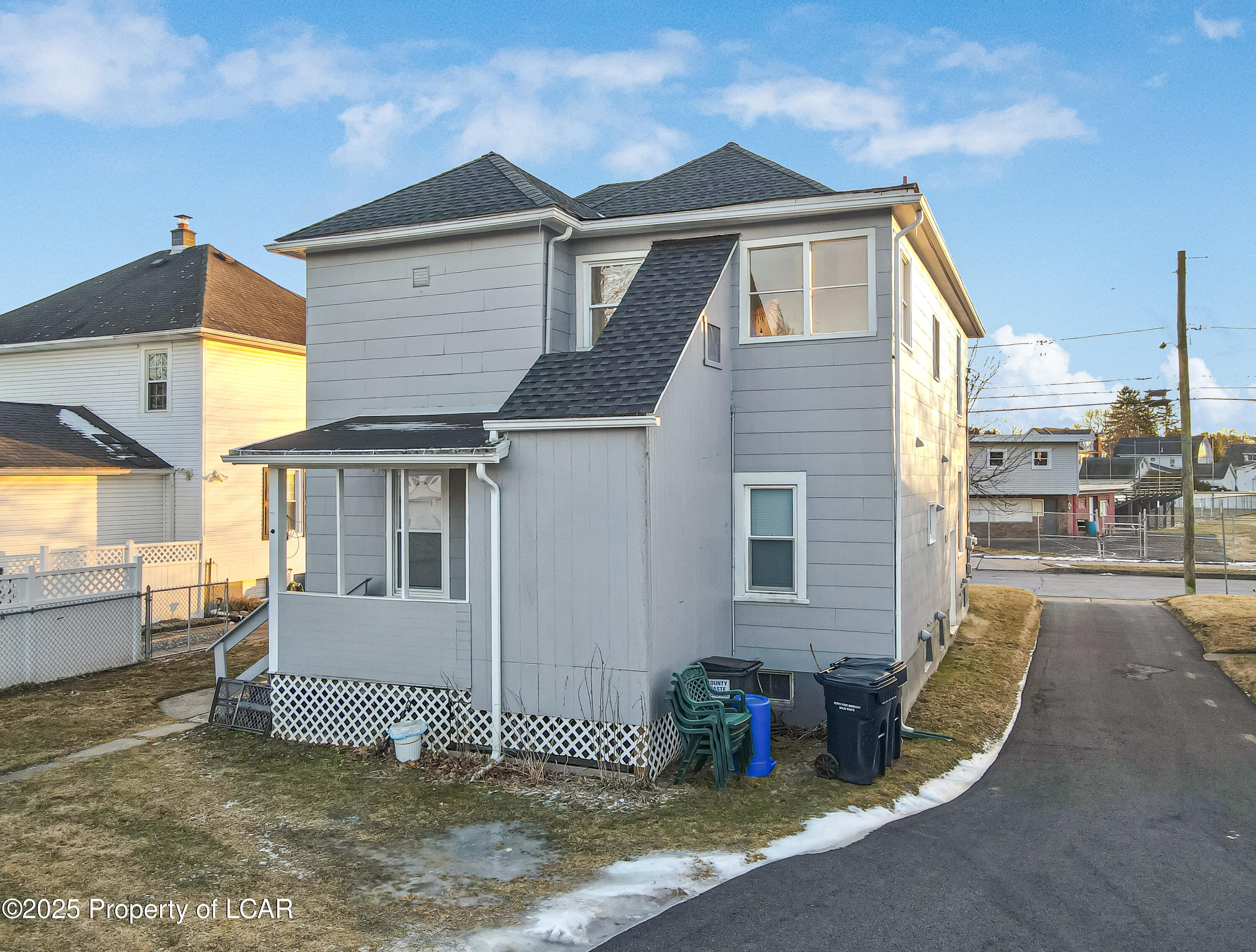 Forty Fort, Pennsylvania 18704, United States, 4 Bedrooms Bedrooms, ,2 BathroomsBathrooms,Residential,Pending,7200