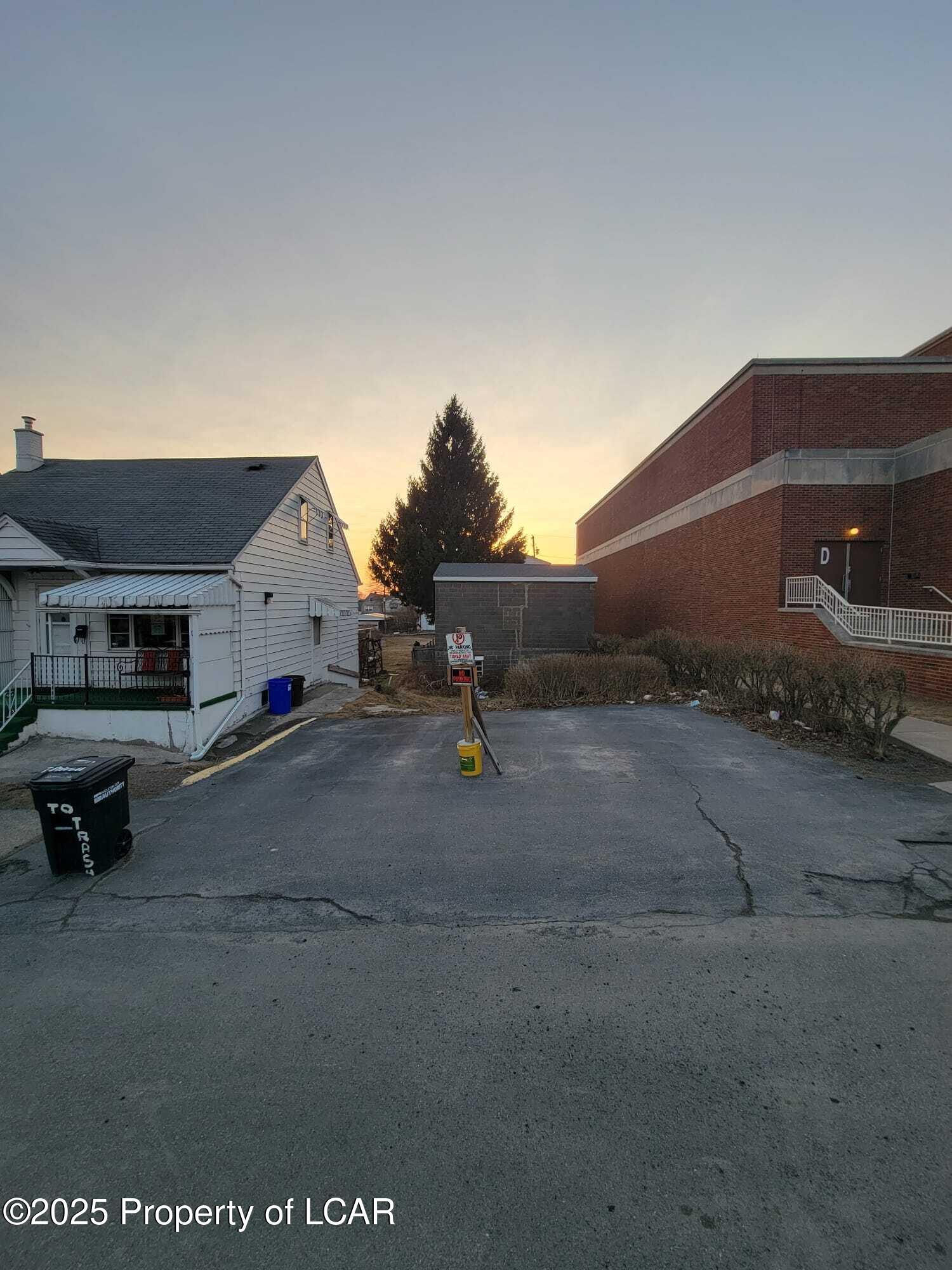 654 N Arthur Street, Hazleton, Pennsylvania image 2