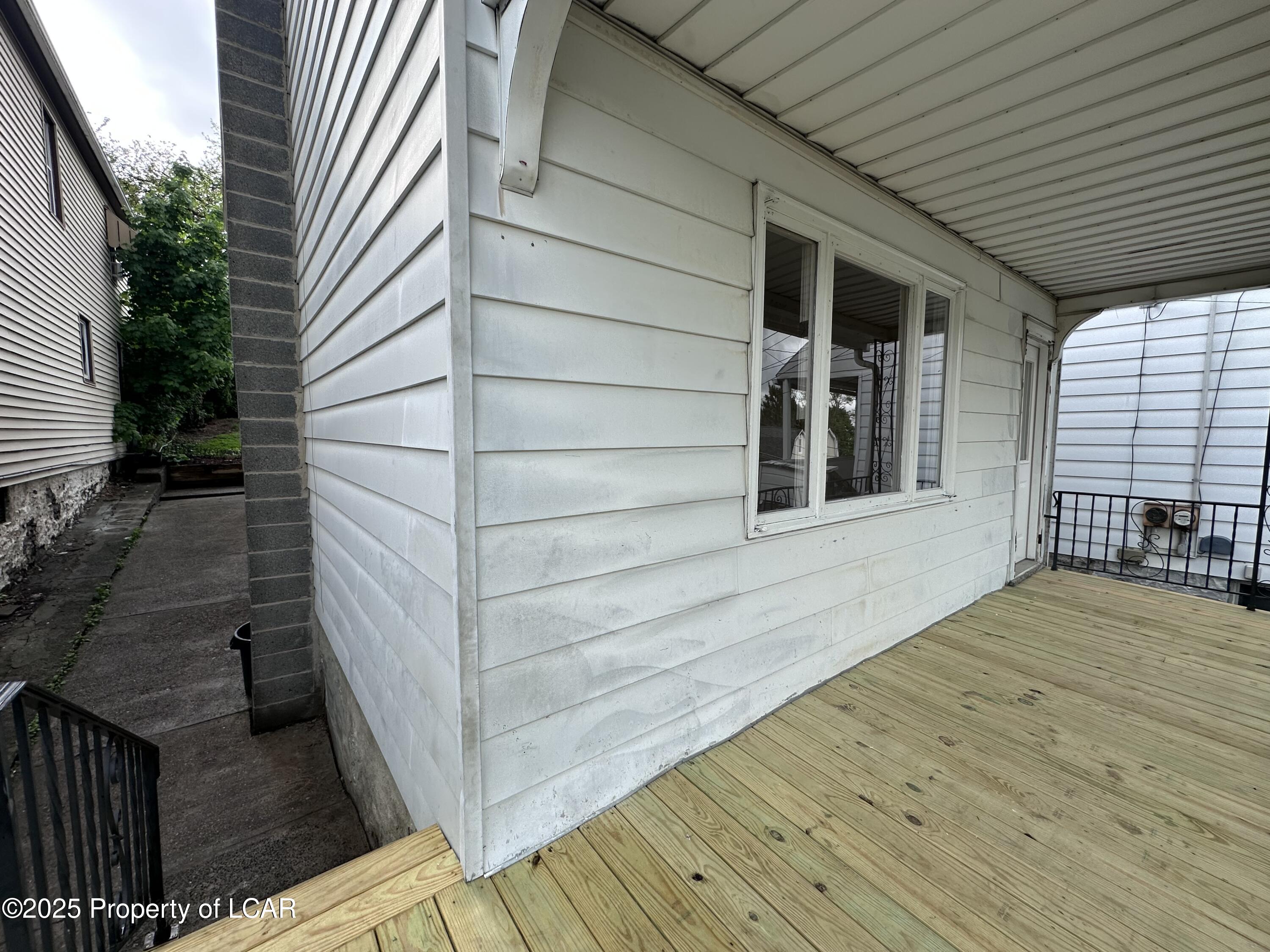 450 W Hancock Street, Wilkes-Barre, Idaho image 4