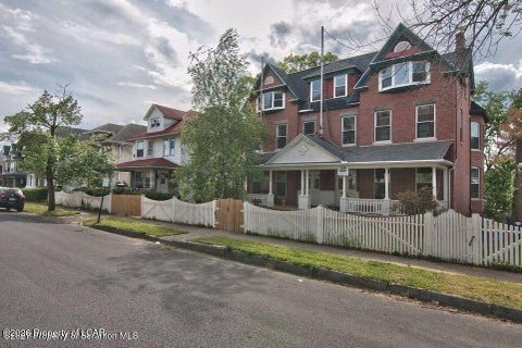Homes For Rent - 533 Quincy (3rd Flr) Avenue<br/> Lackawanna County, Scranton, PA 18510