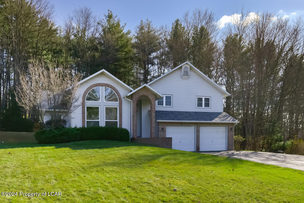 660 Beaver Brook Road, Shavertown, Pennsylvania image 1