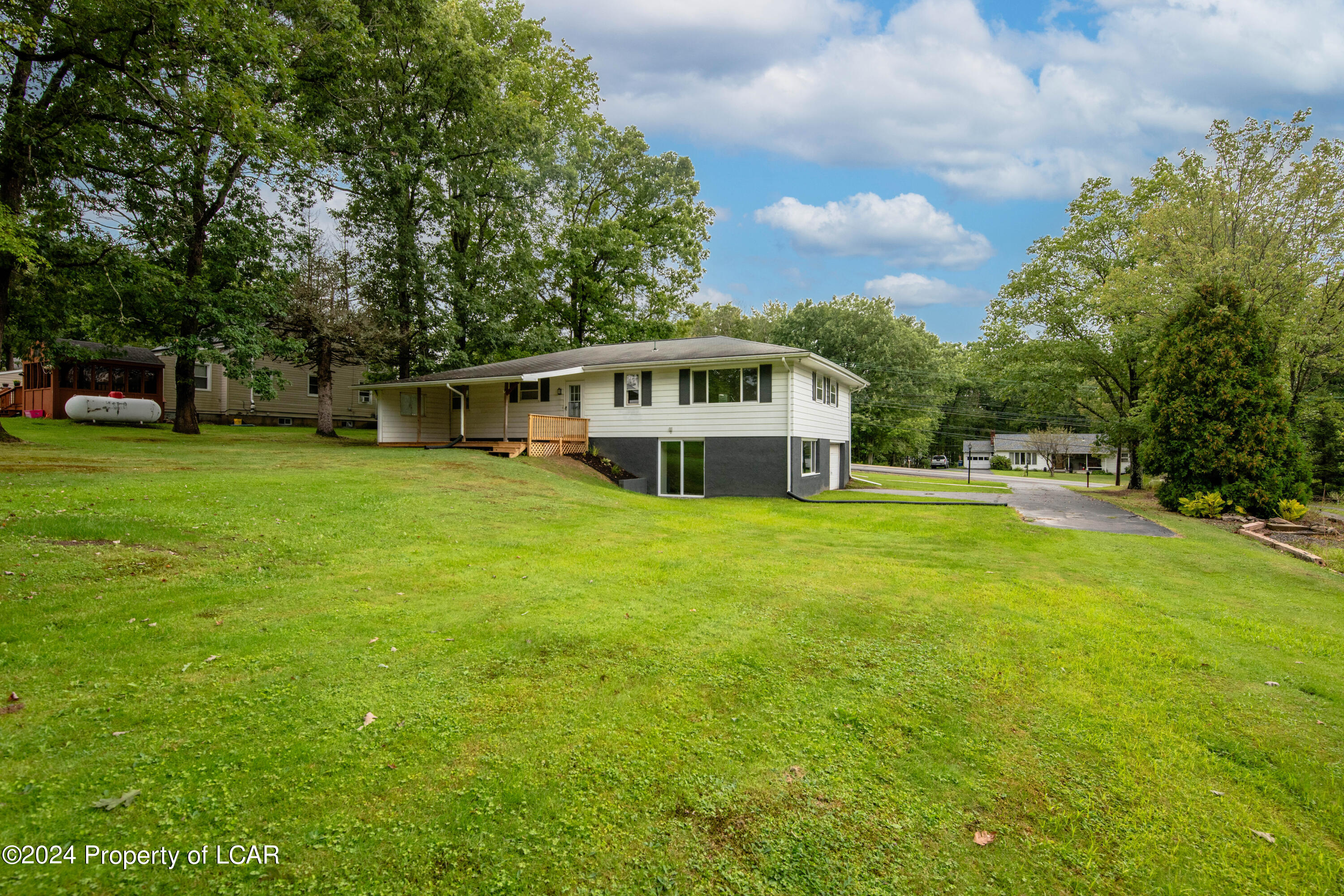 4200 Bear Creek Boulevard, Bear Creek, Pennsylvania image 7