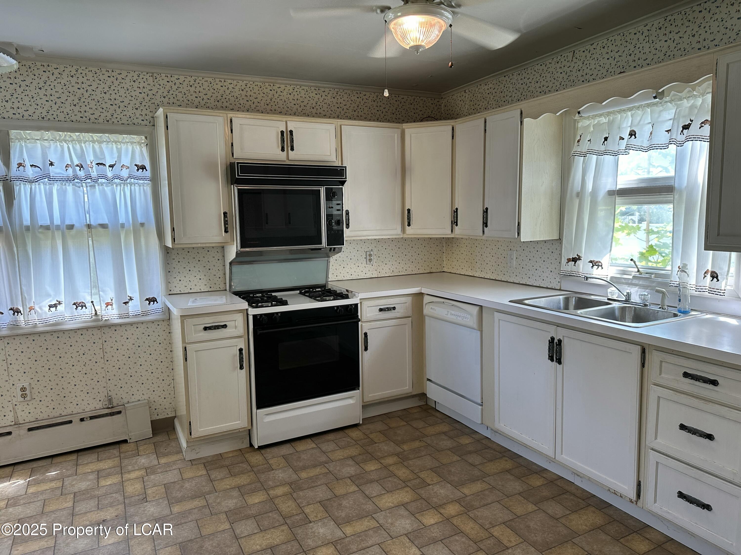 36 2nd Avenue, Kingston, Pennsylvania image 7