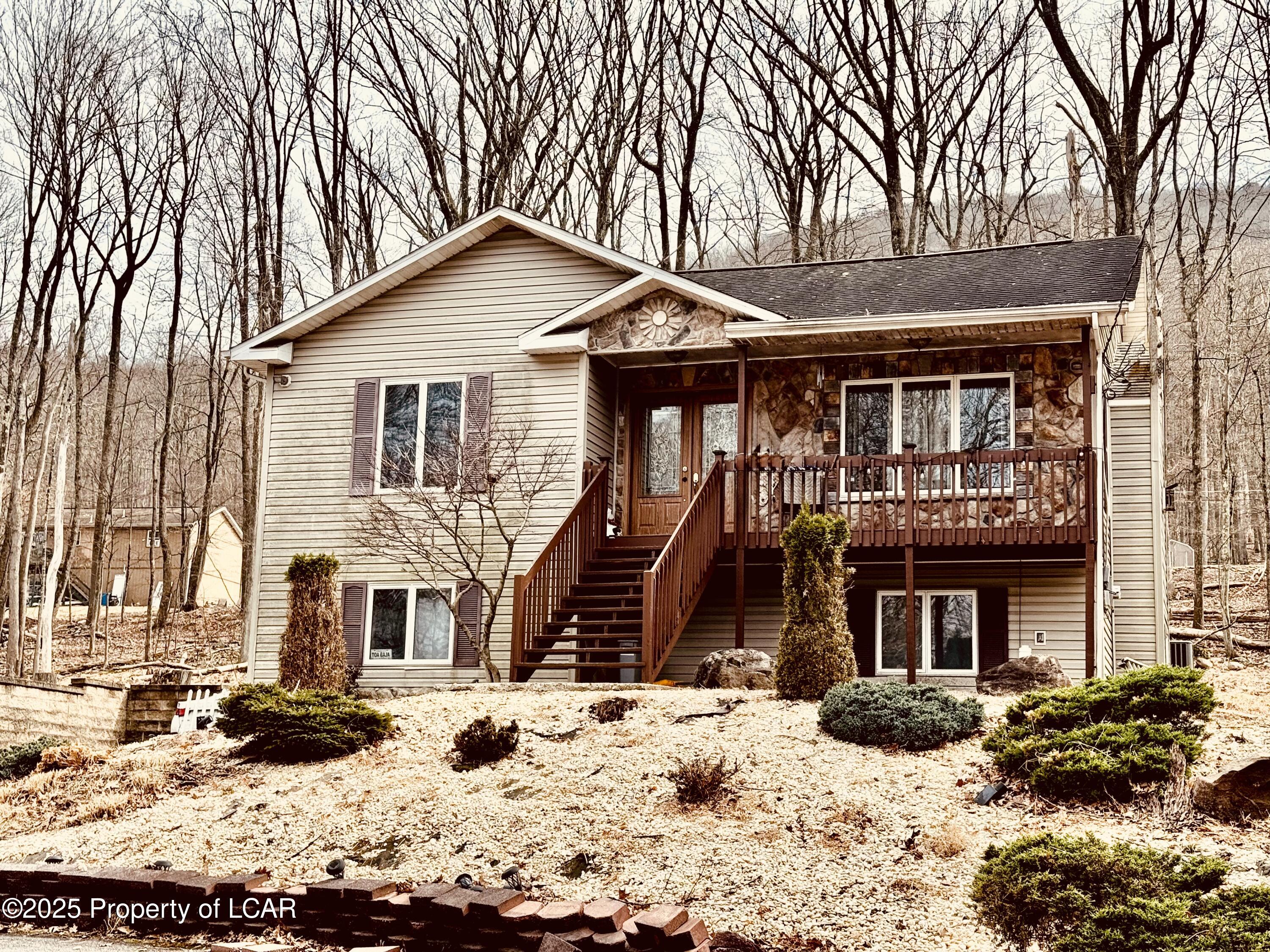 165 Grouse Ridge Lane, Drums, Pennsylvania image 1