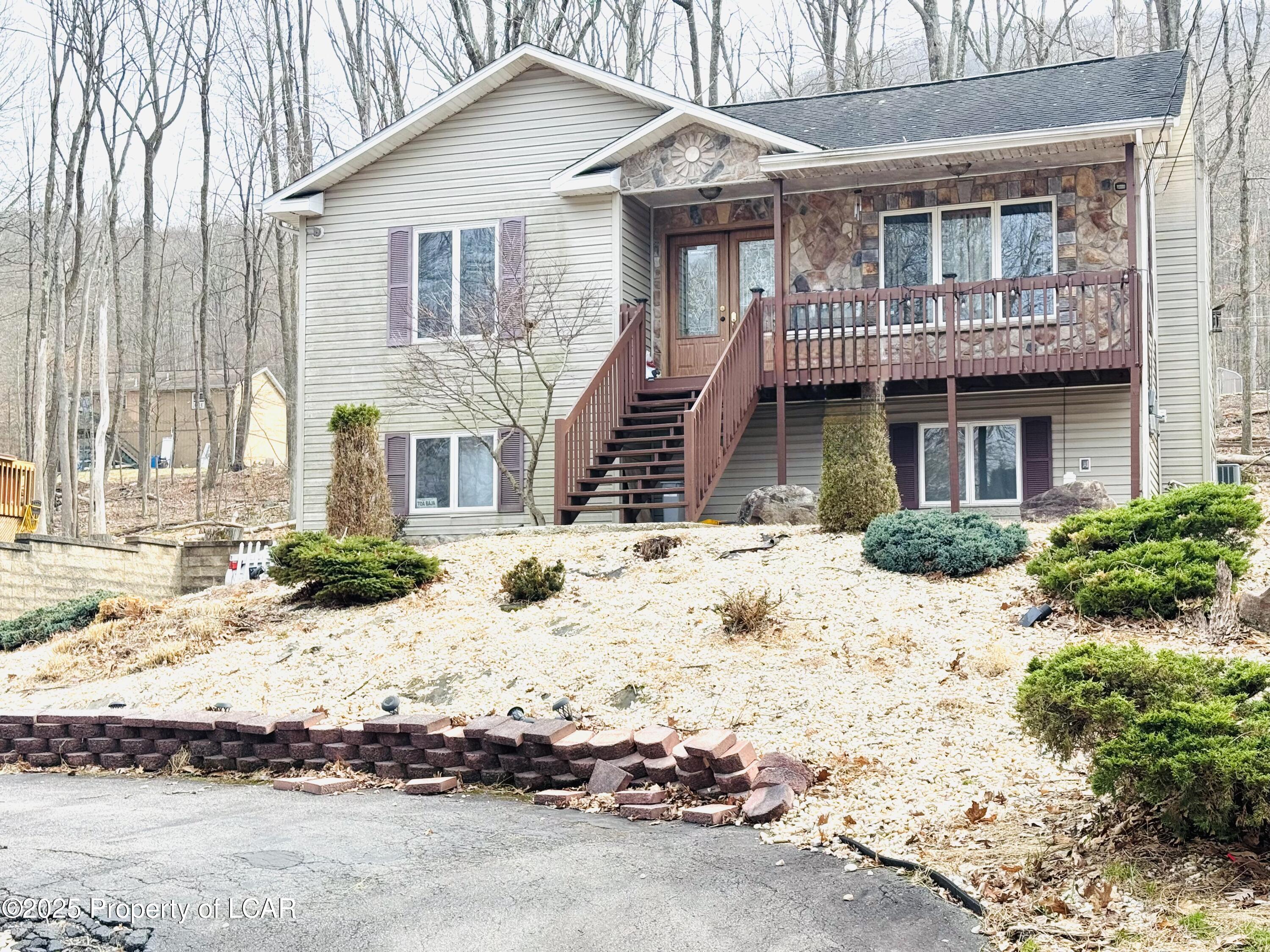165 Grouse Ridge Lane, Drums, Pennsylvania image 2